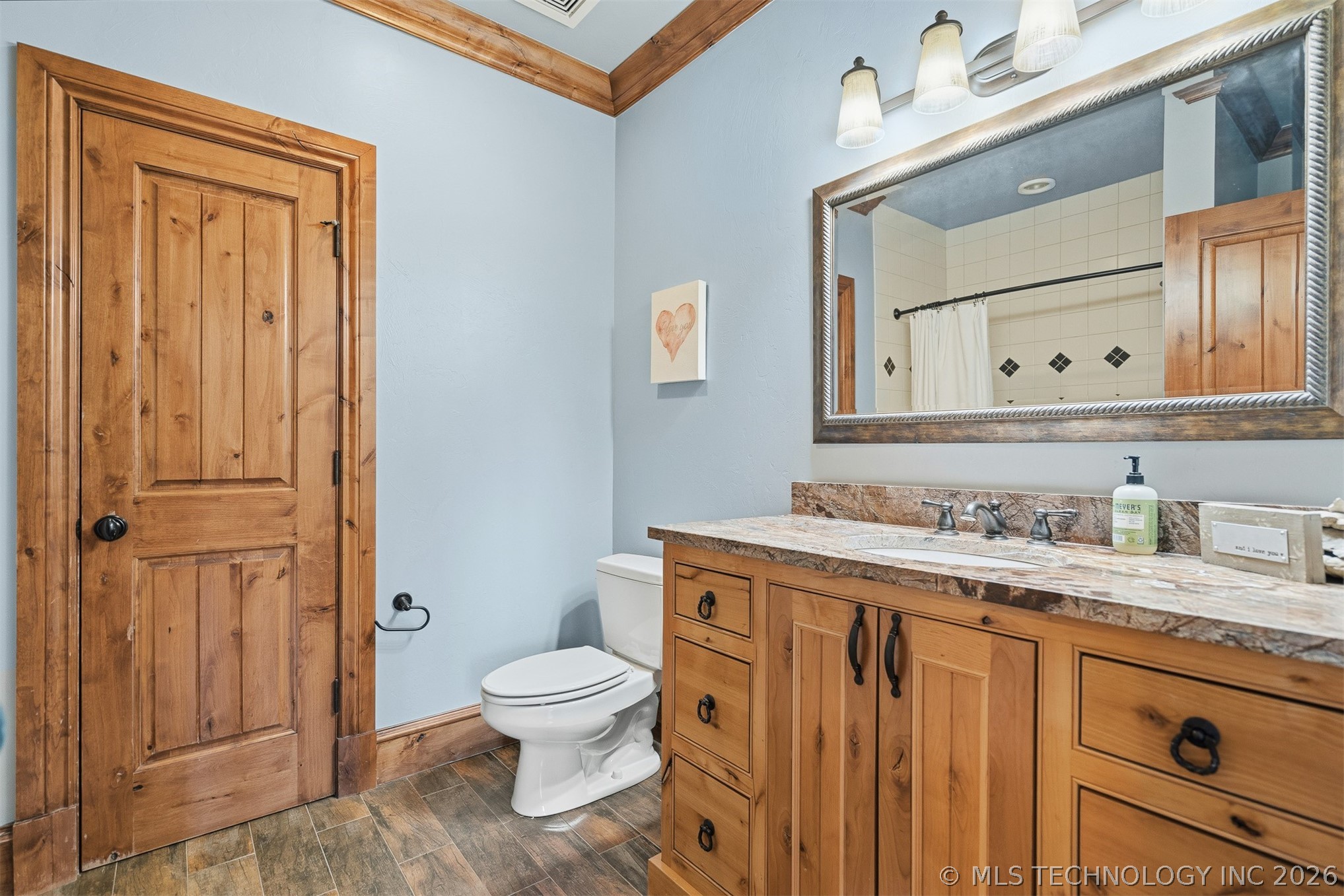 1739 Gateway Property Photo 49