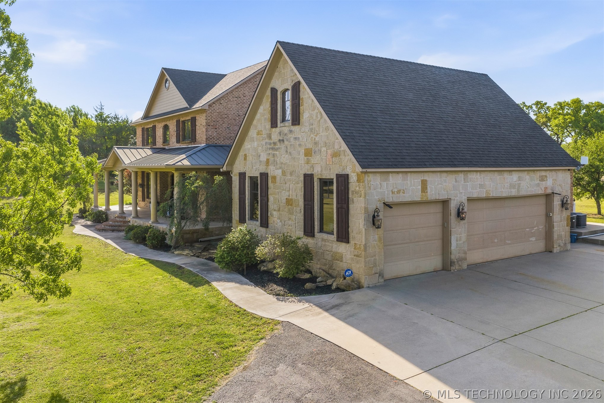 1739 Gateway Property Photo 59