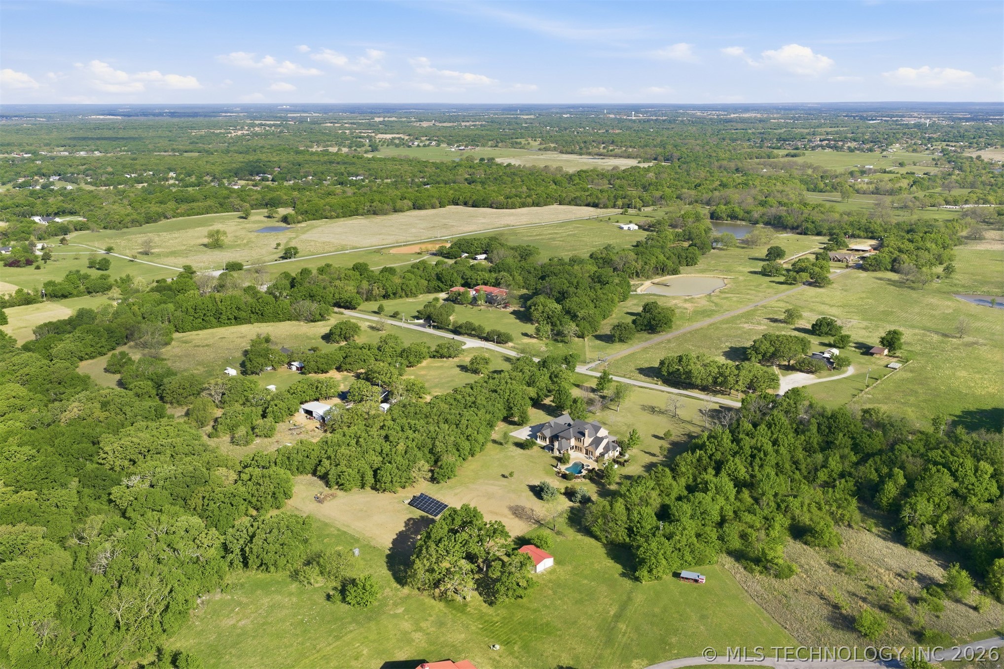 1739 Gateway Property Photo 68