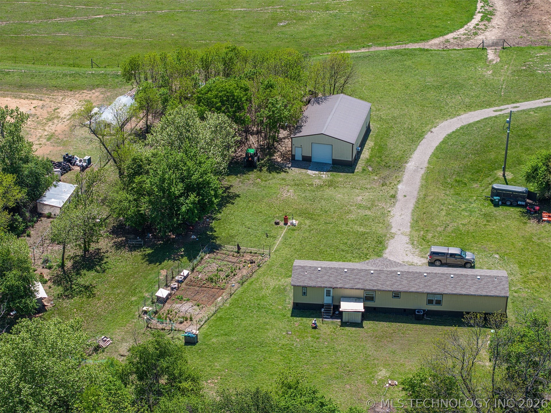 24600 S 4260 Road Property Photo 5