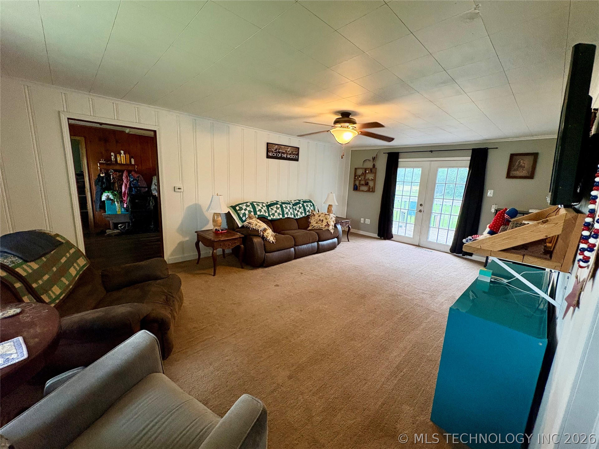 1038 S Little Avenue Property Photo 10