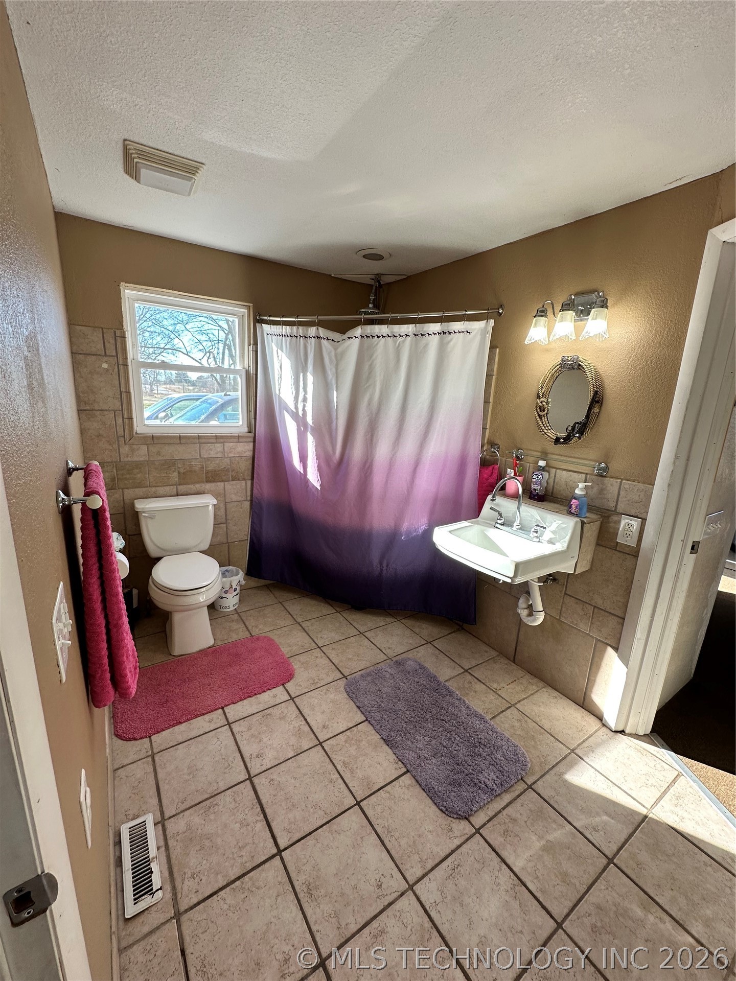 1038 S Little Avenue Property Photo 11