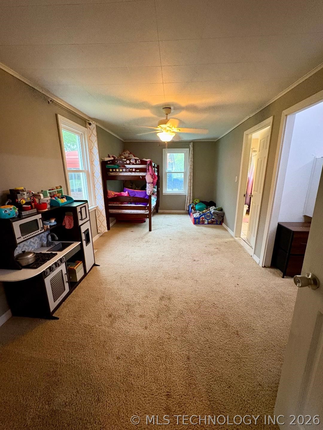 1038 S Little Avenue Property Photo 13