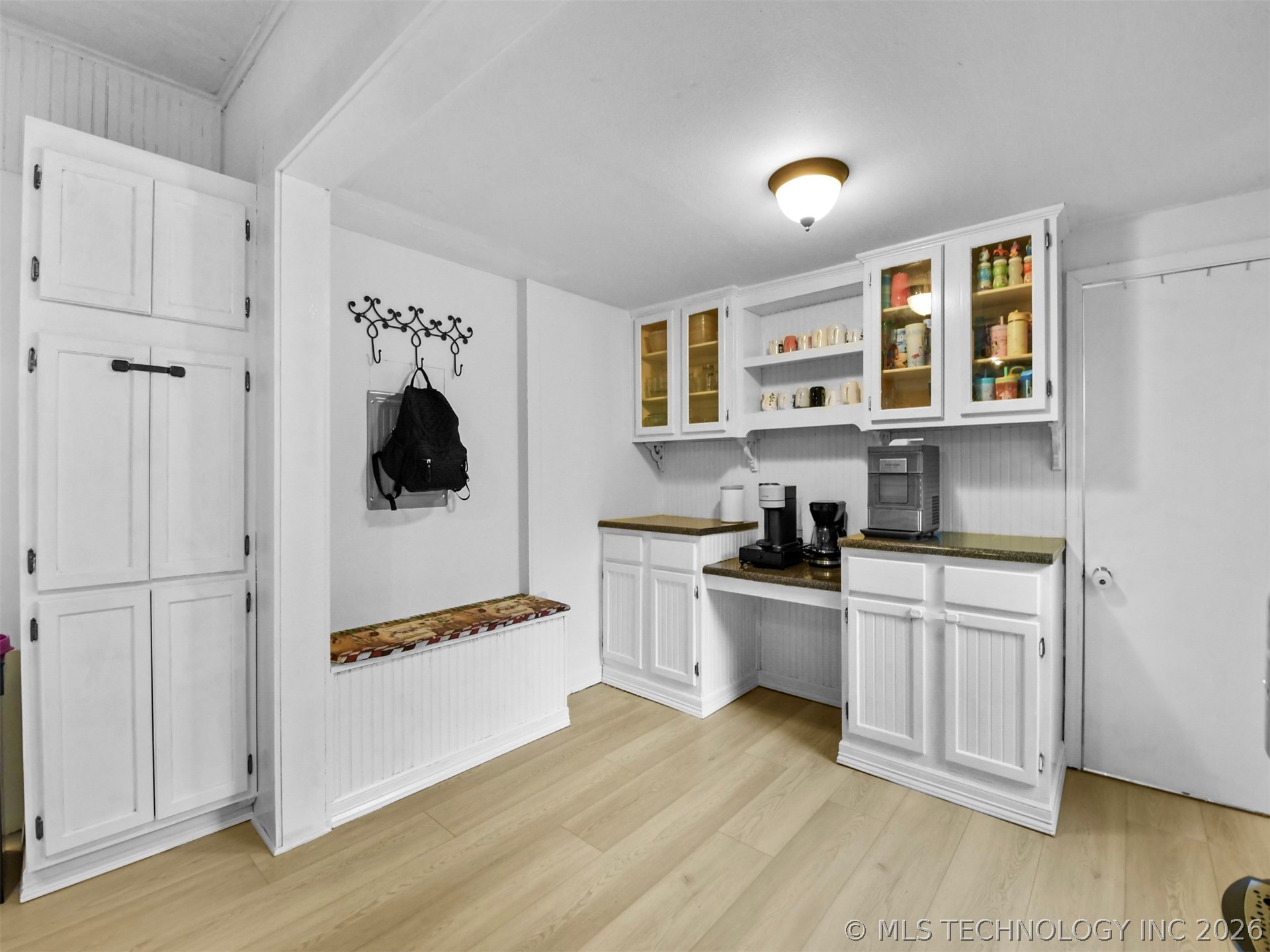 1316 Stanley Sw Property Photo 5