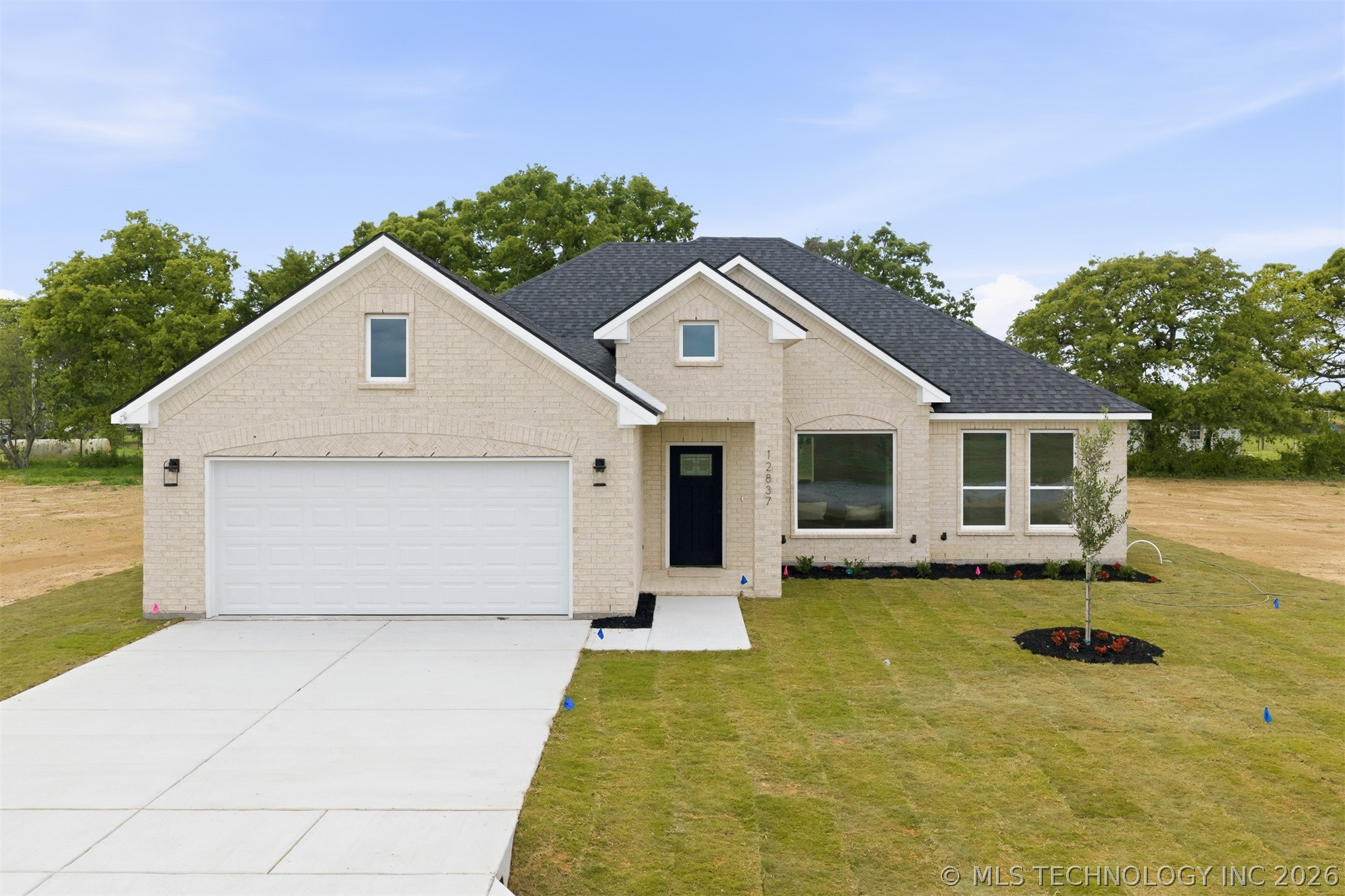 12837 Post Oak Circle Property Photo 1