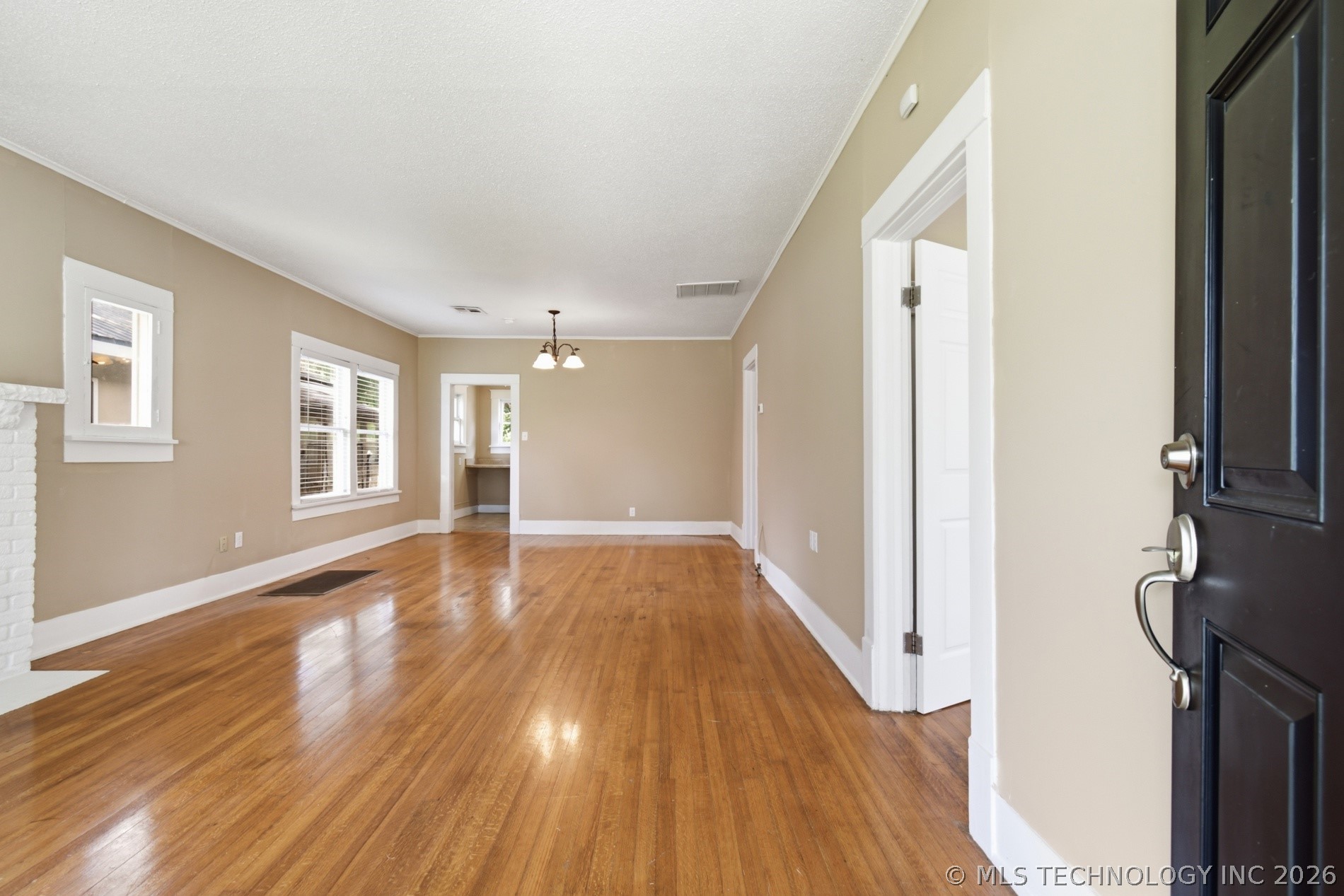 1340 S Johnstone Avenue Property Photo 8