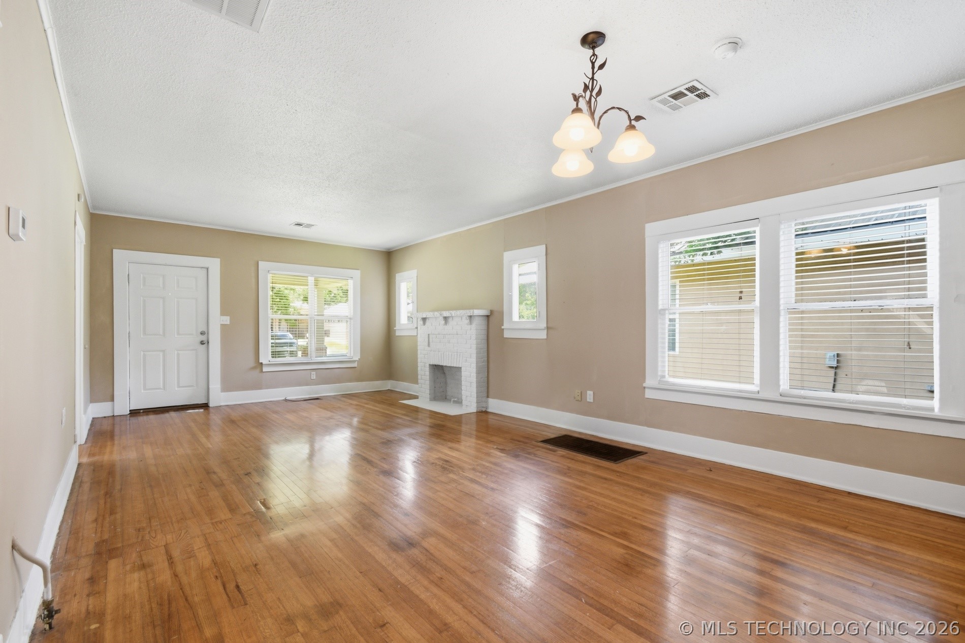 1340 S Johnstone Avenue Property Photo 12