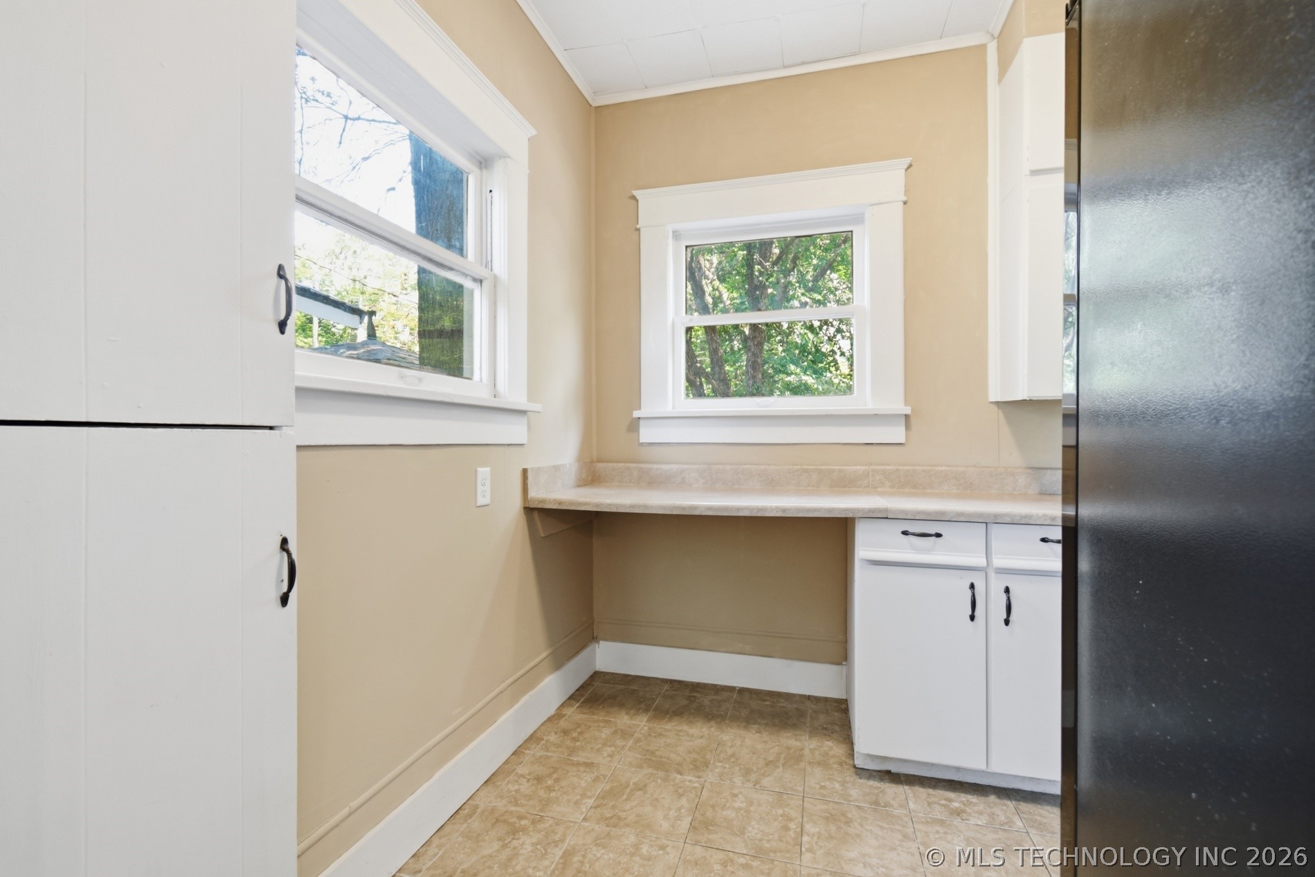 1340 S Johnstone Avenue Property Photo 13