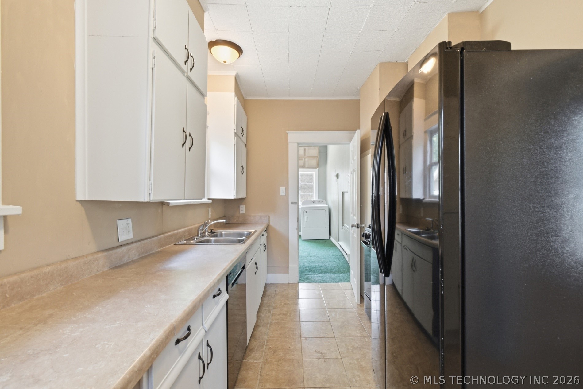1340 S Johnstone Avenue Property Photo 14