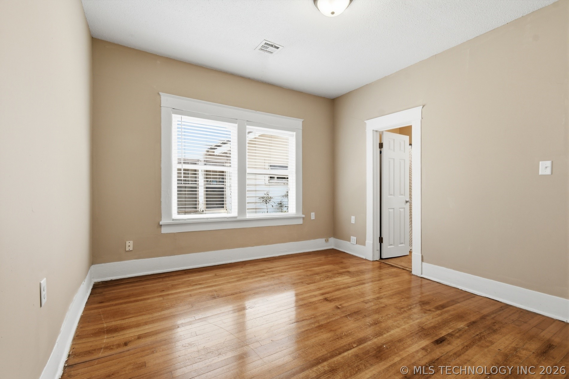 1340 S Johnstone Avenue Property Photo 24