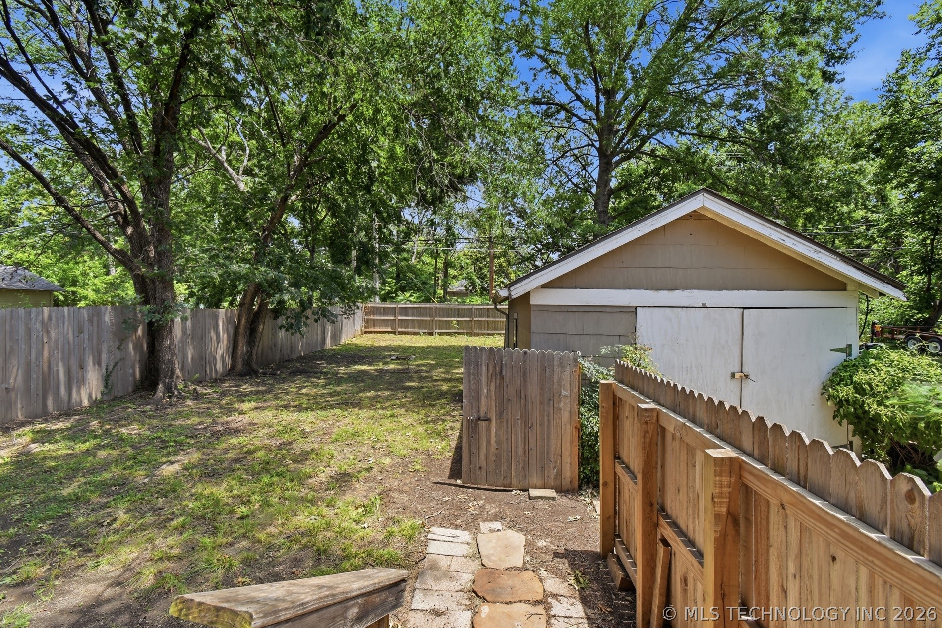 1340 S Johnstone Avenue Property Photo 26
