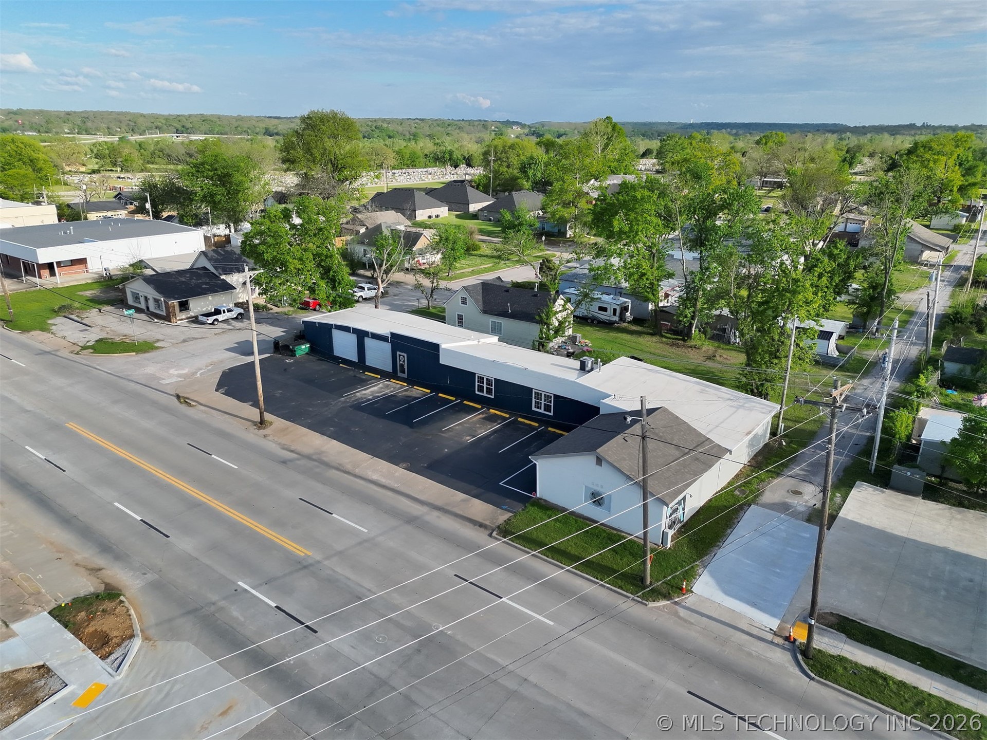 505 E Patti Page Boulevard Property Photo 2