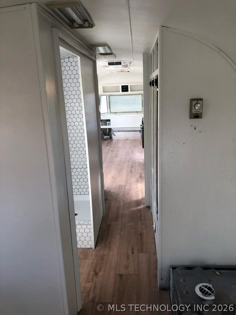 621 N Deep Cove Drive Property Photo 10