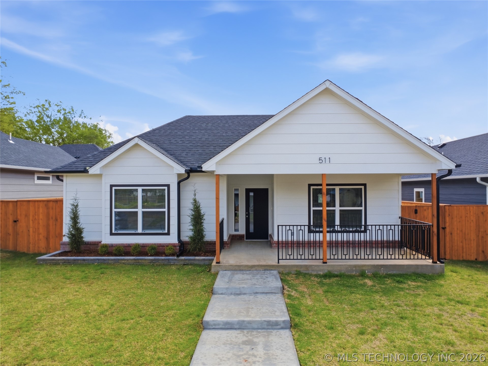 511 N Birch Avenue Property Photo 1