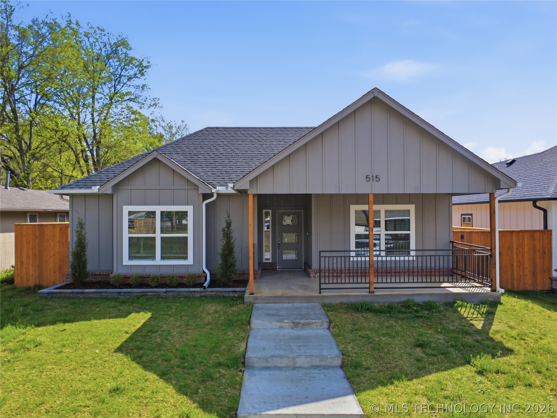 515 N Birch Avenue Property Photo 1