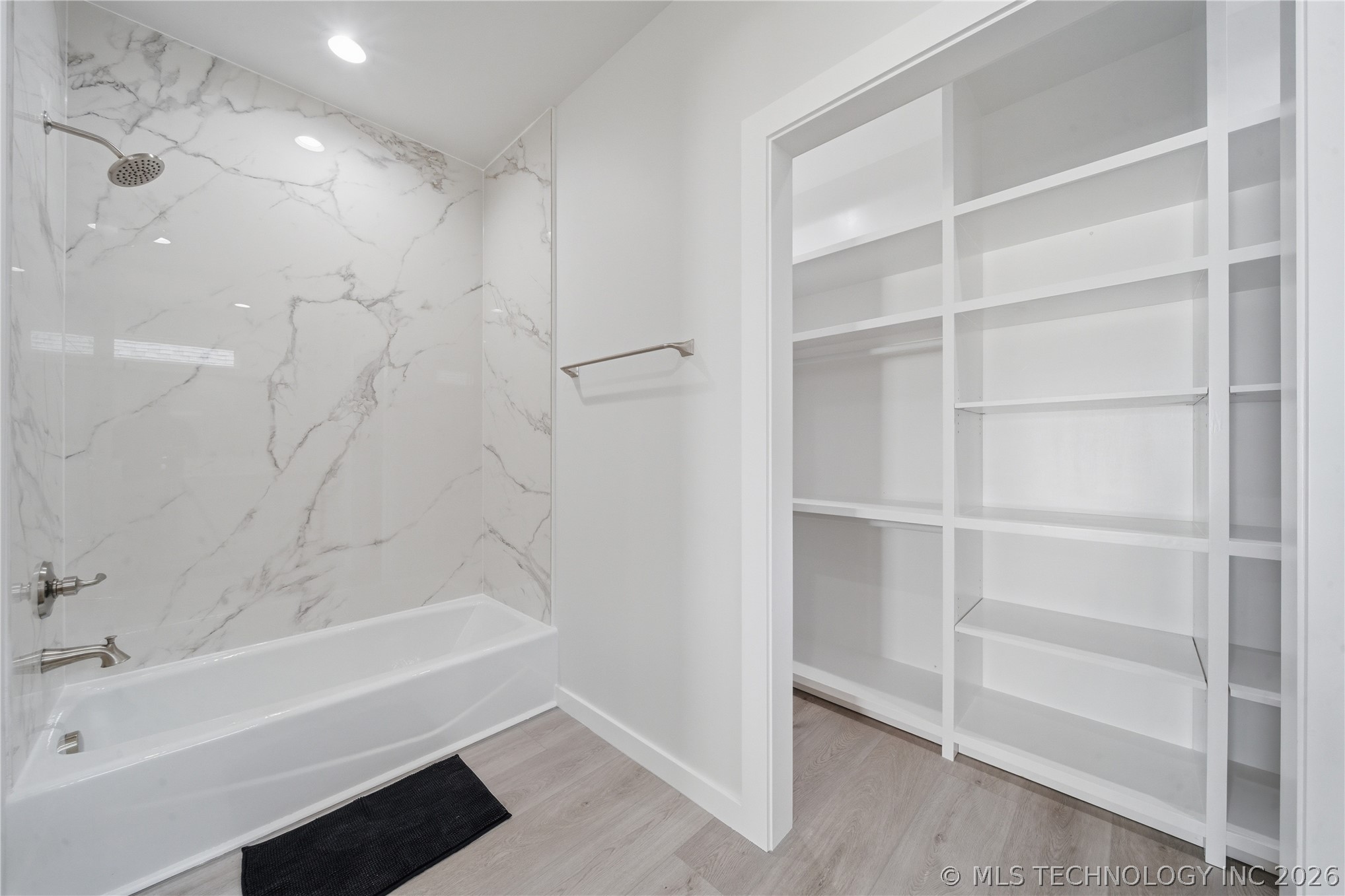 515 N Birch Avenue Property Photo 18