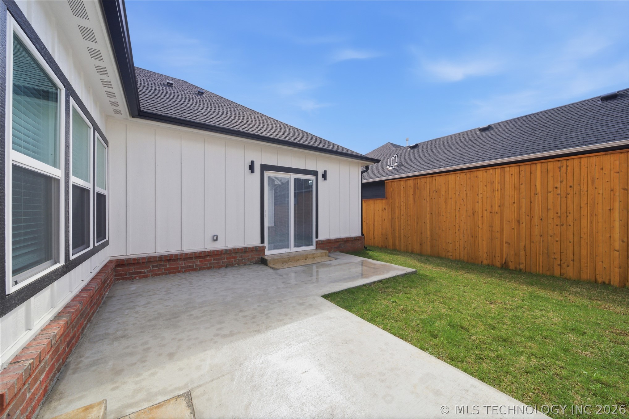 515 N Birch Avenue Property Photo 29