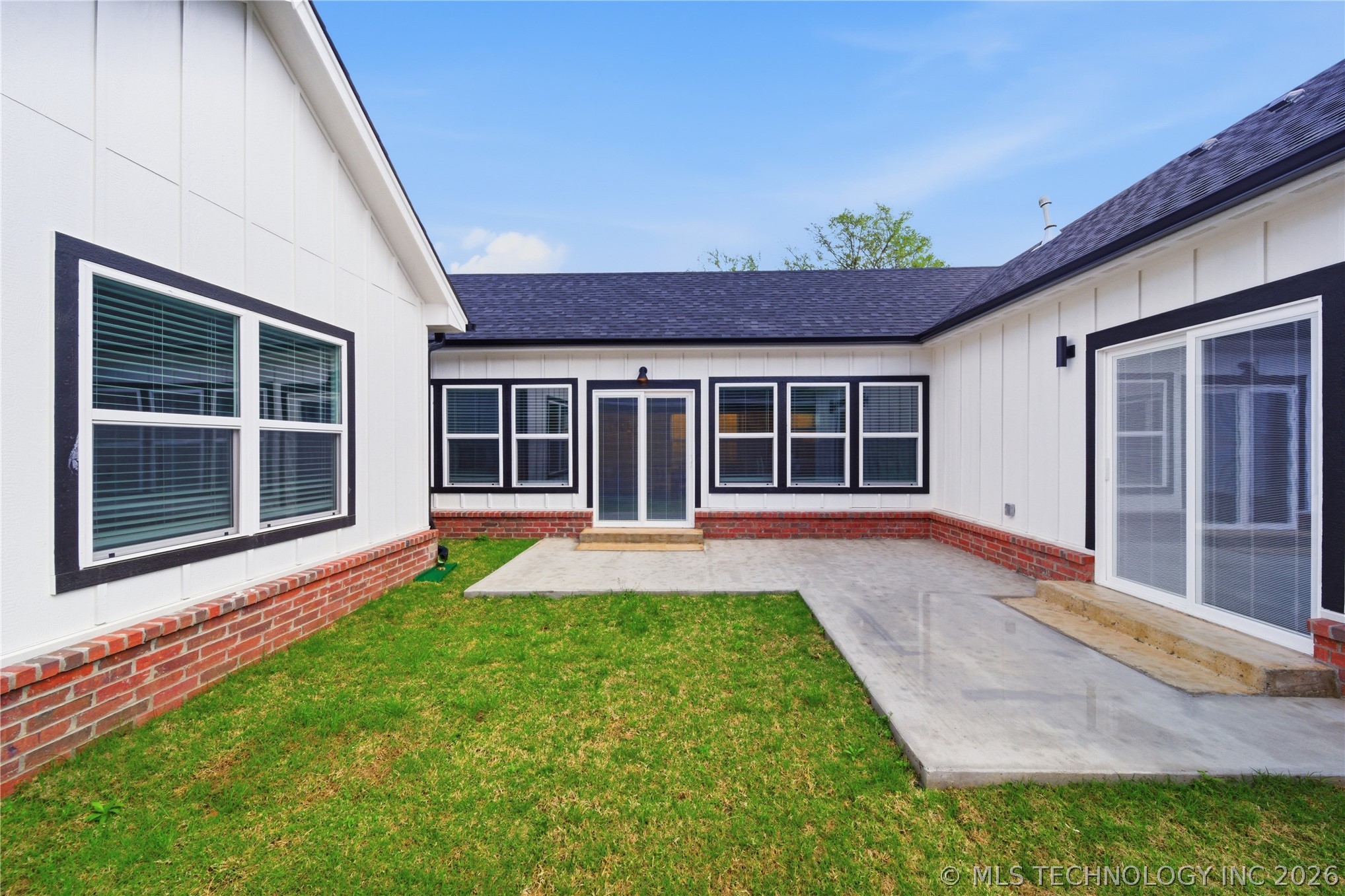 515 N Birch Avenue Property Photo 30