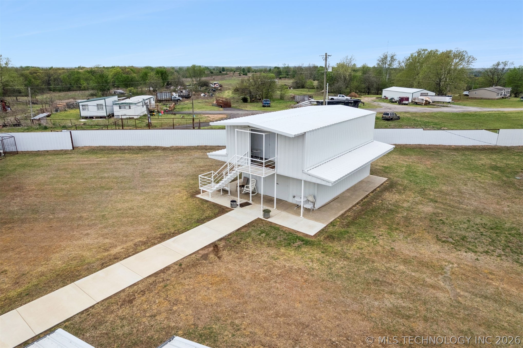 734 E Harrison Road Property Photo 10