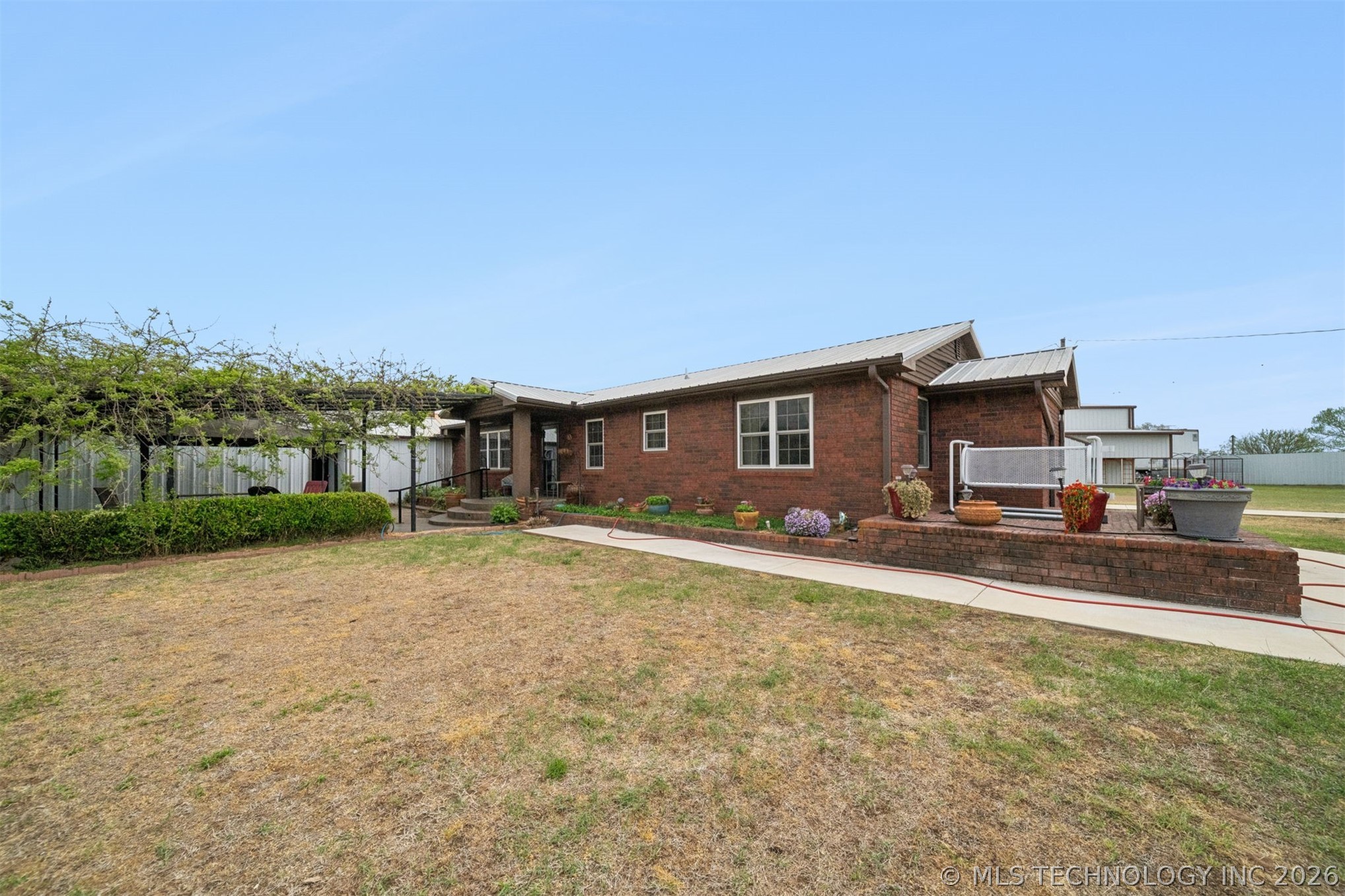 734 E Harrison Road Property Photo 45
