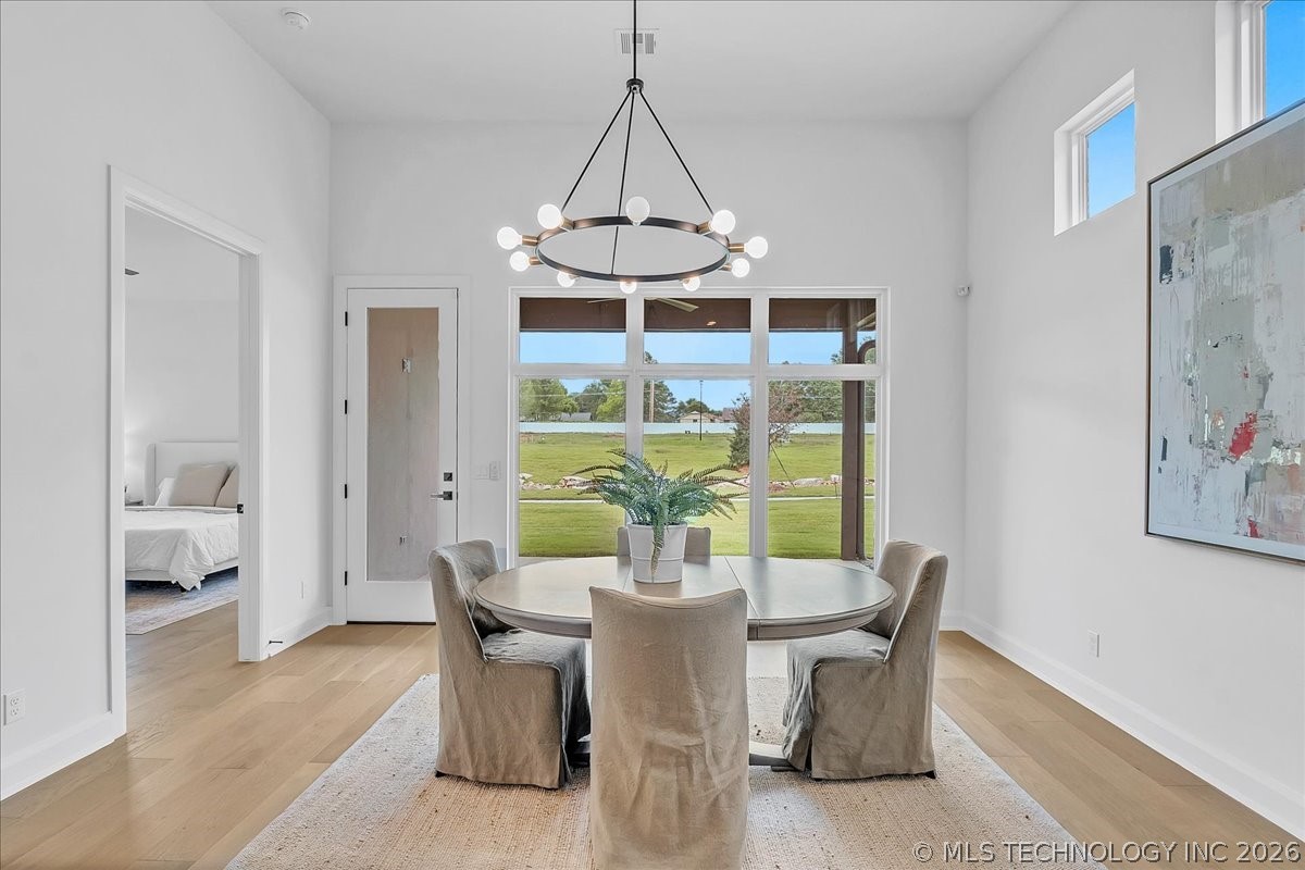 1223 N 71st Place Property Photo 13