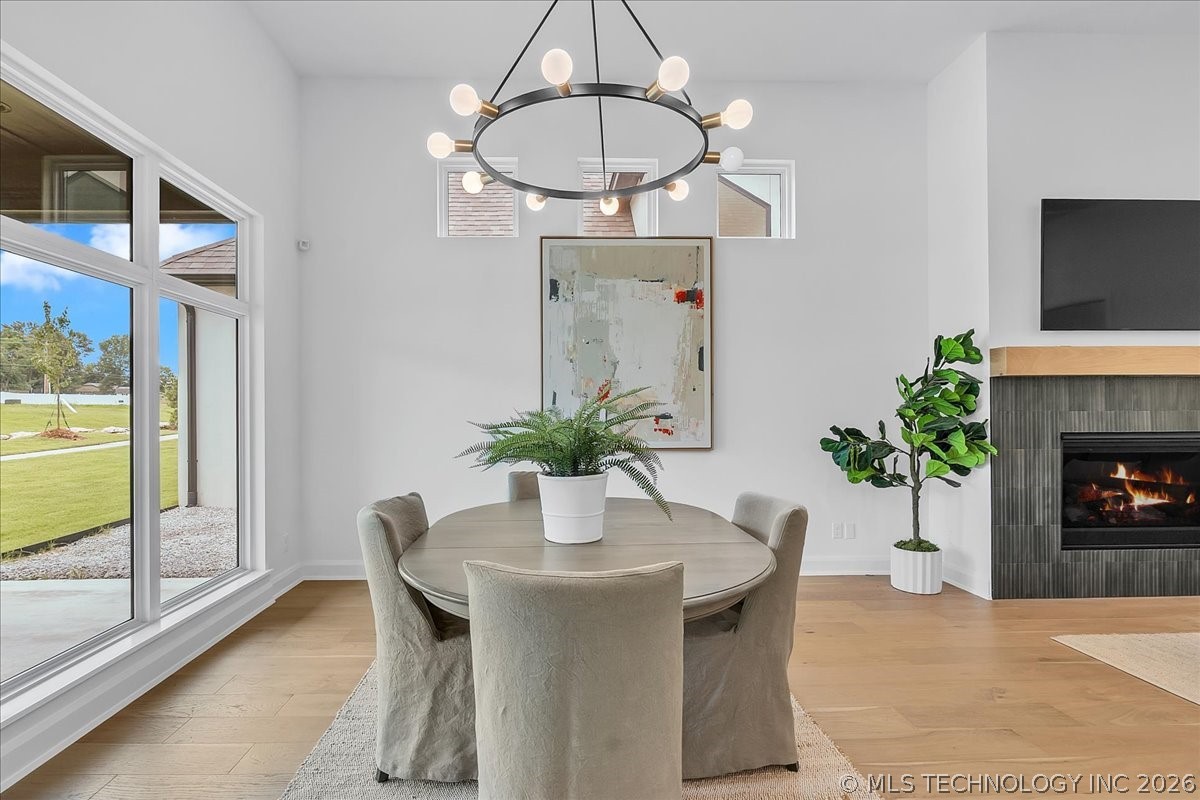 1223 N 71st Place Property Photo 15