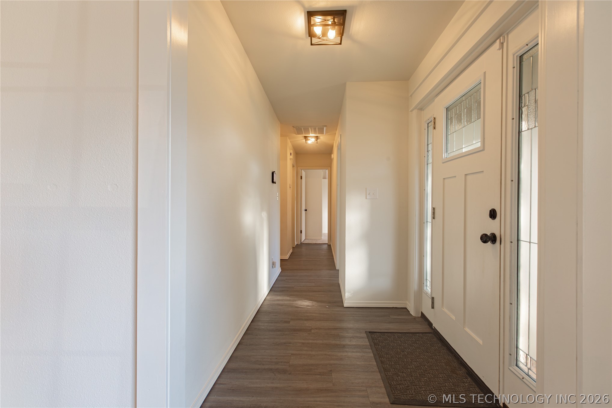 2423 S Maywood Drive Property Photo 4