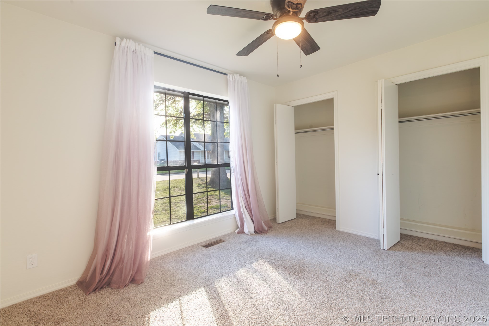 2423 S Maywood Drive Property Photo 22