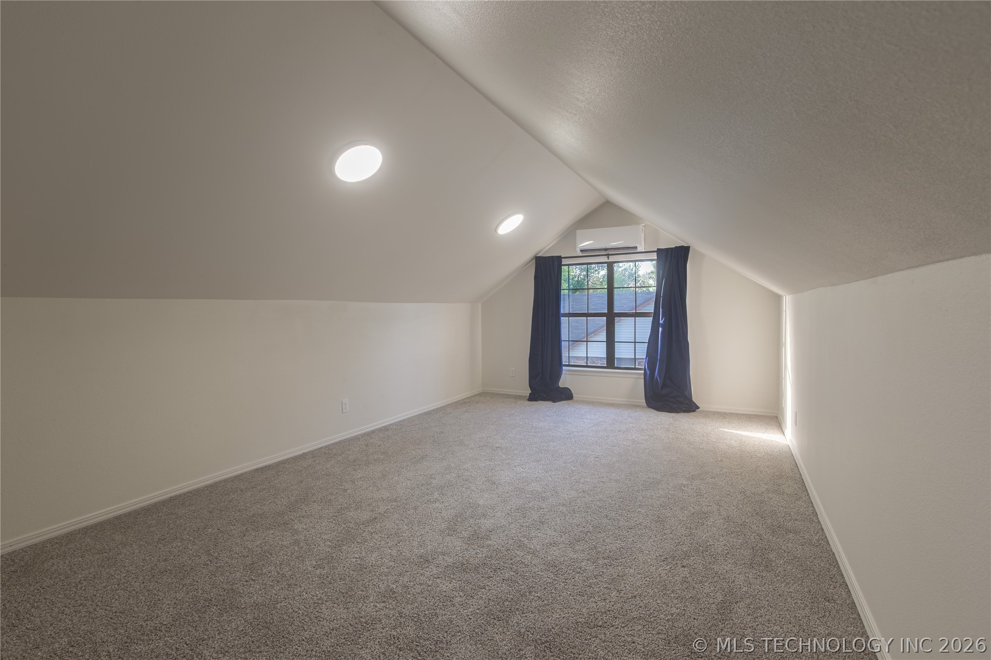 2423 S Maywood Drive Property Photo 31