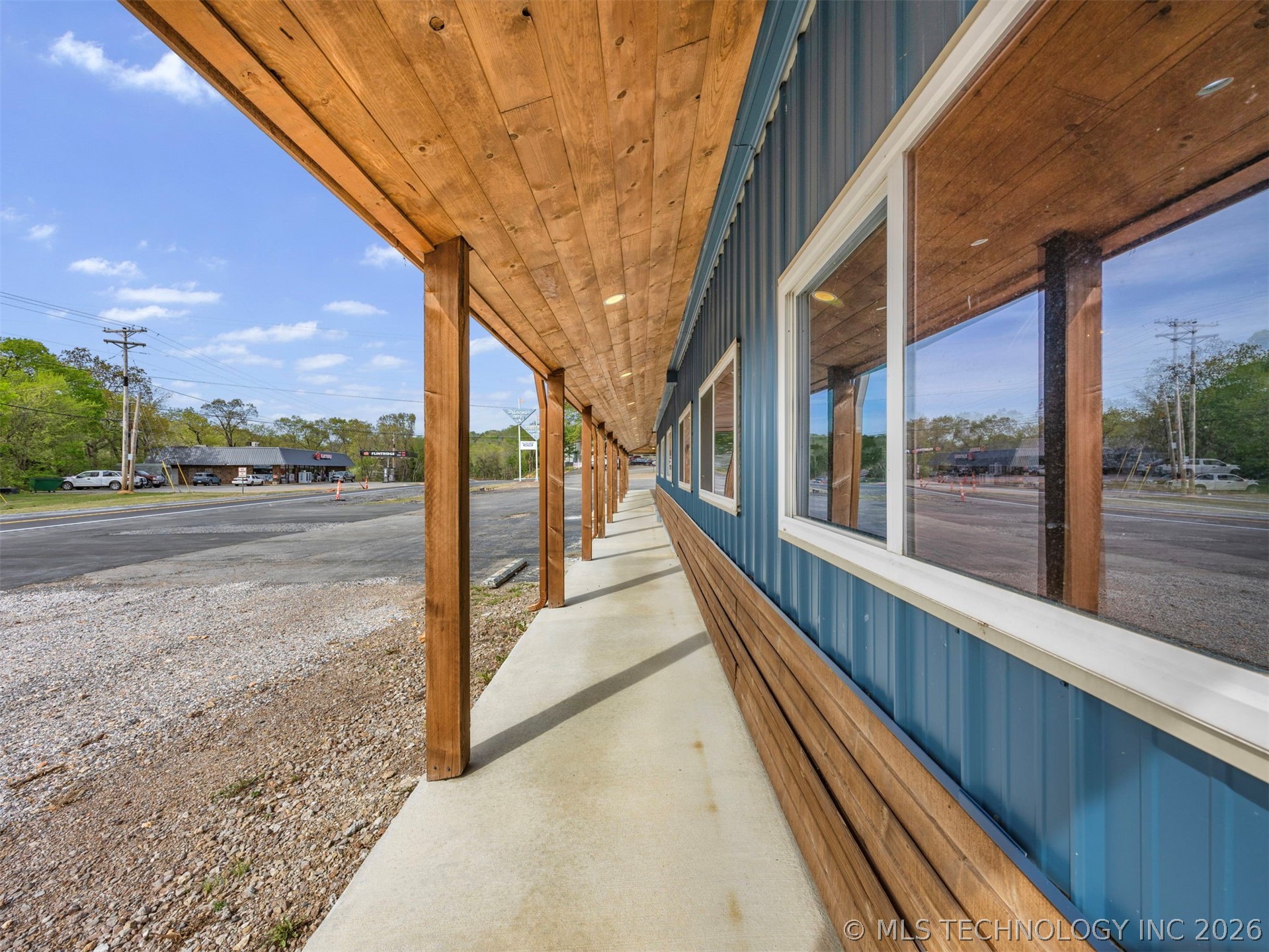 29301 State Highway 82 Property Photo 12