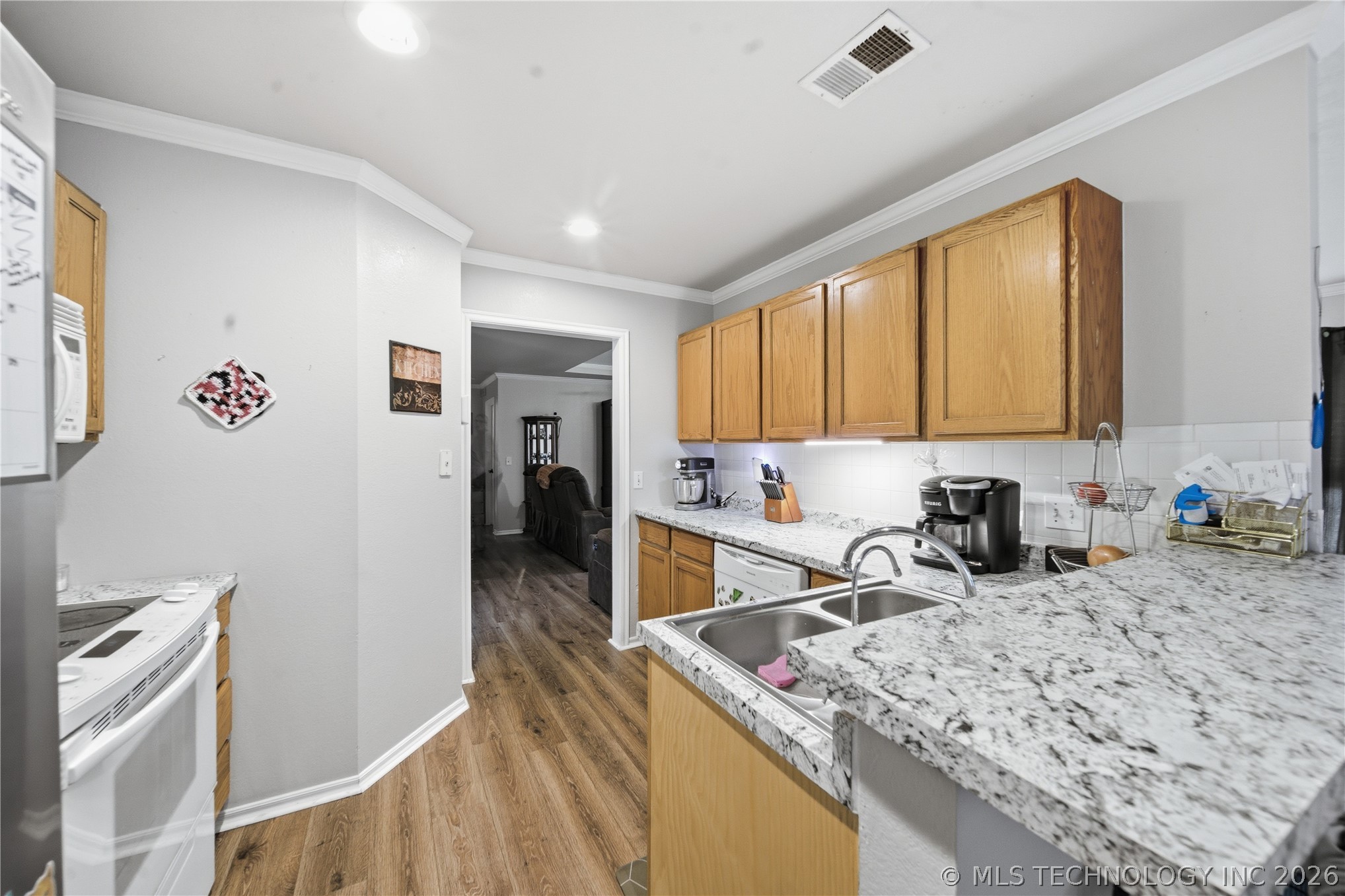 1117 S Marina Drive Property Photo 16
