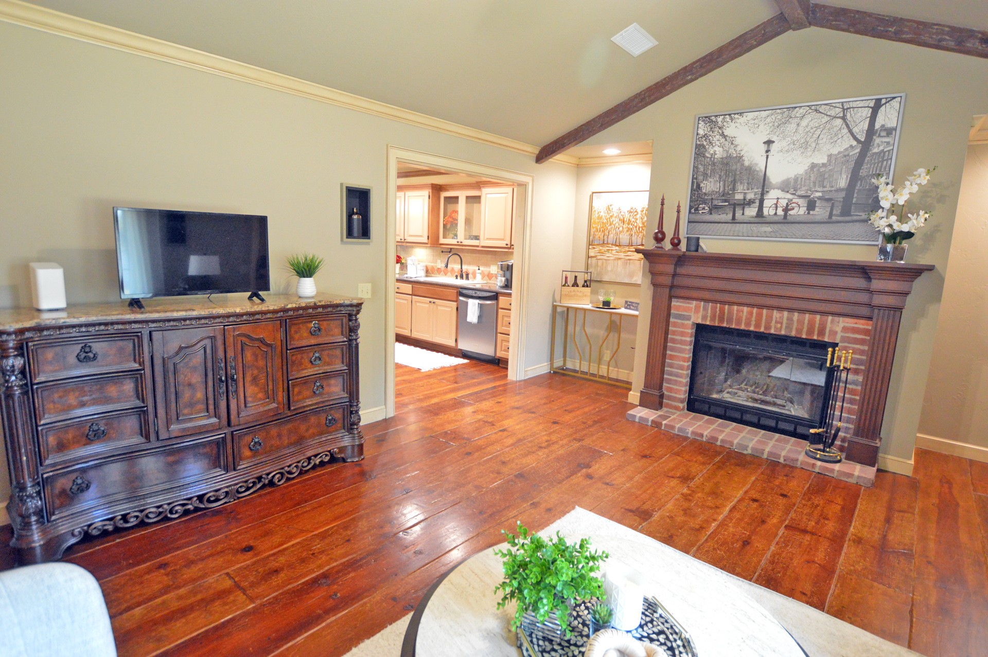 4136 34th Street Property Photo 6