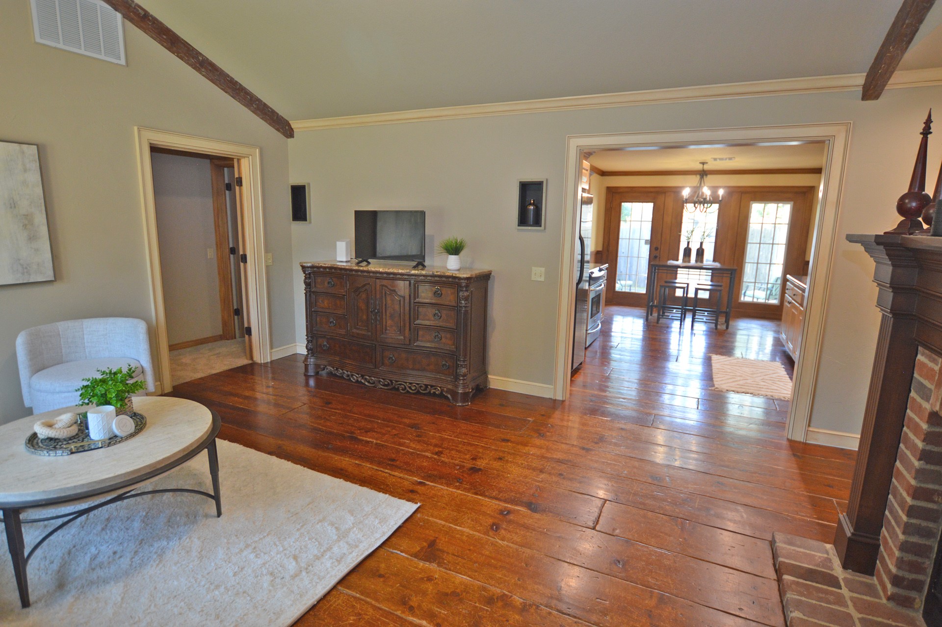 4136 34th Street Property Photo 7