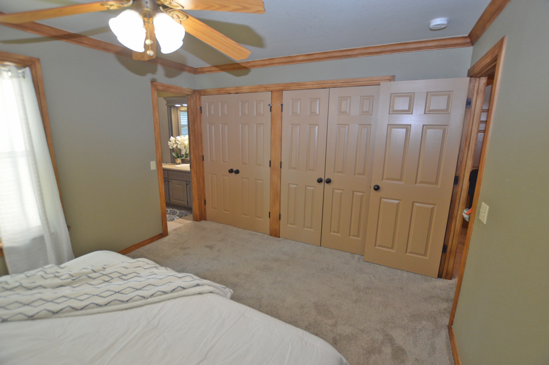 4136 34th Street Property Photo 16