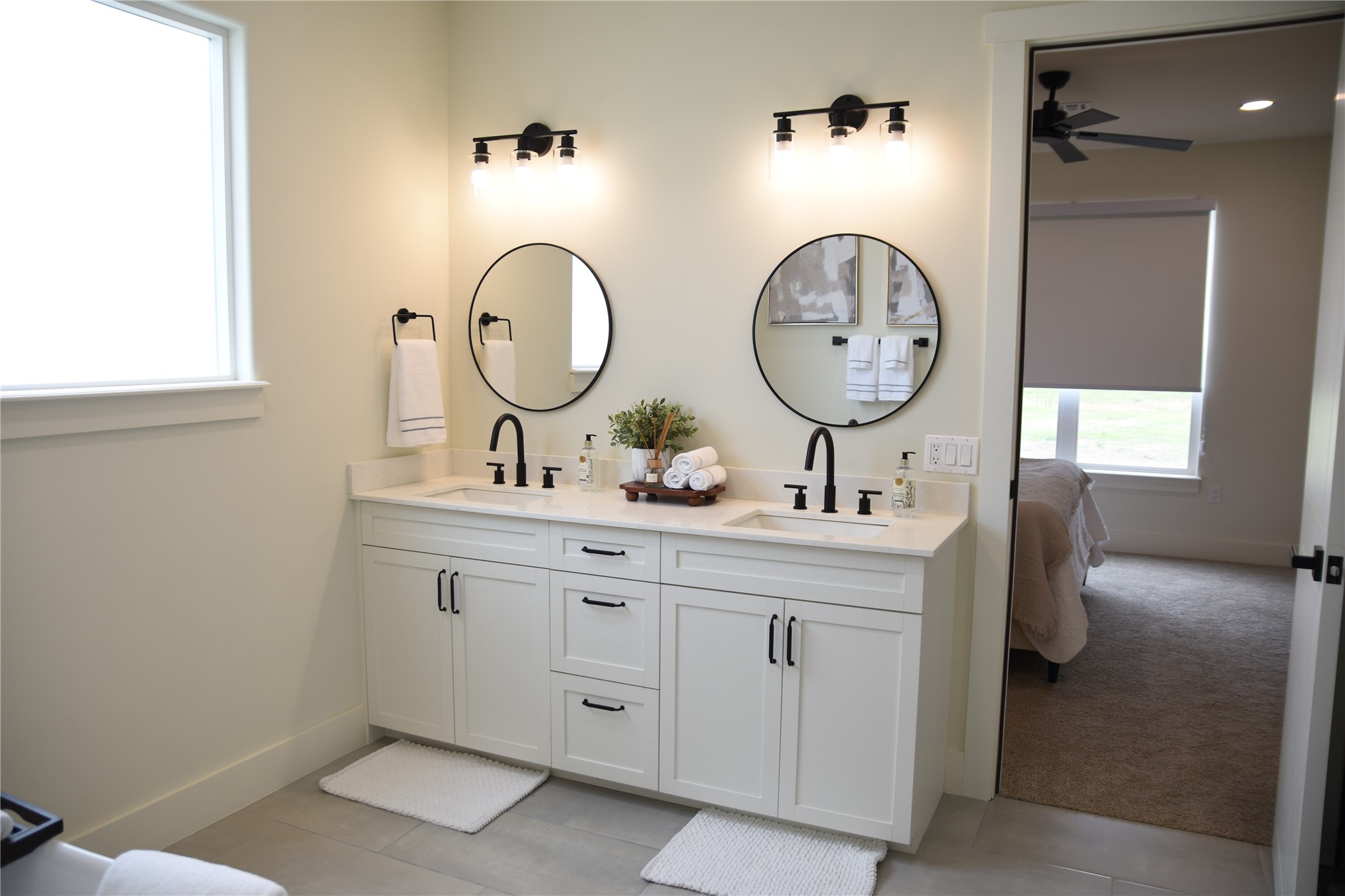 11339 Forest View Lane Property Photo 4