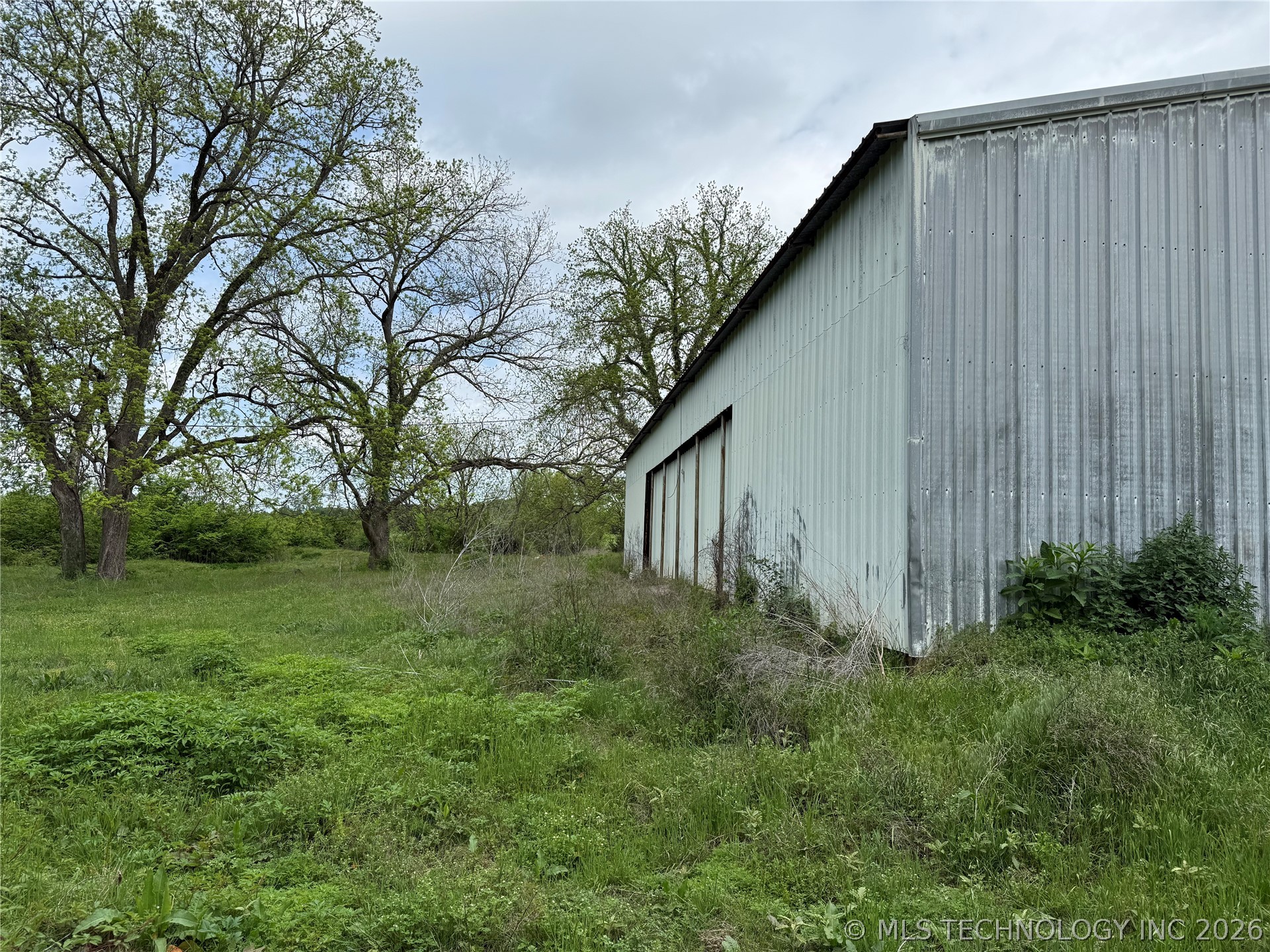 000 Carpenters Bluff Road Property Photo 6