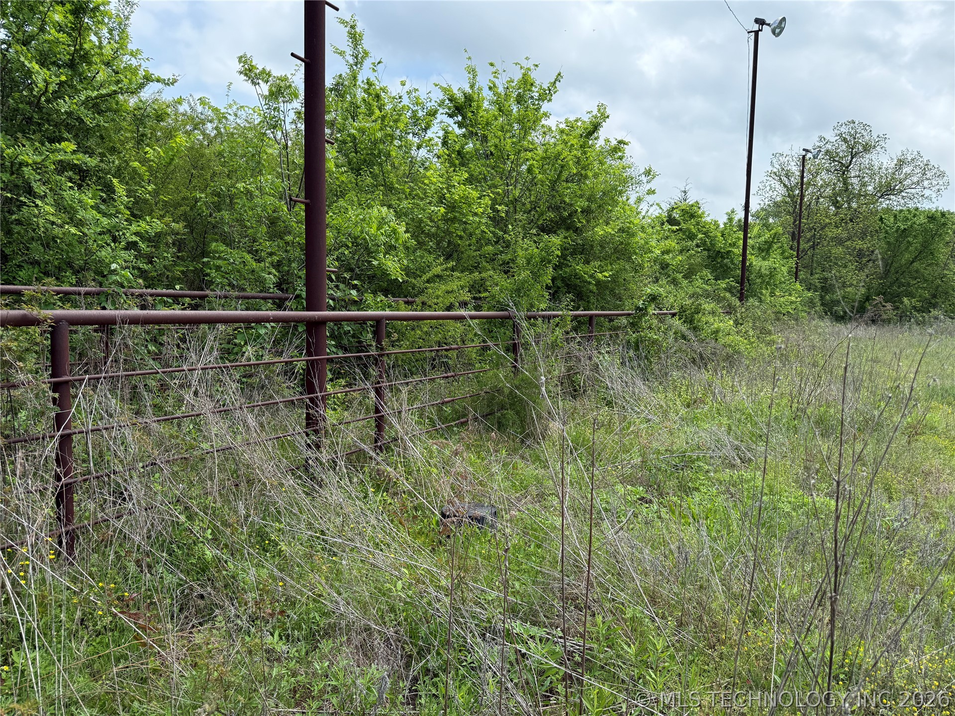 000 Carpenters Bluff Road Property Photo 17