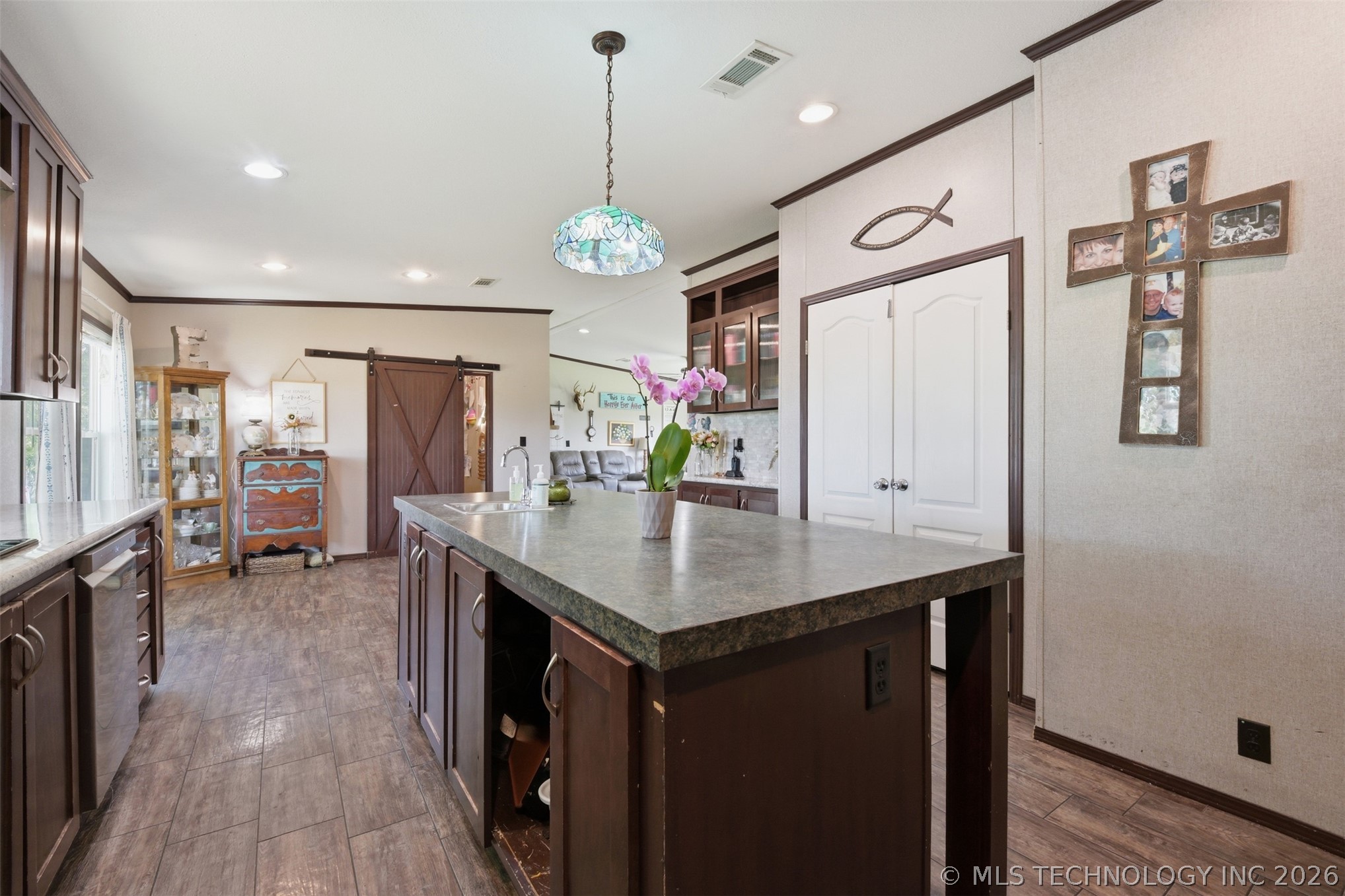 16956 Elliott Property Photo 8