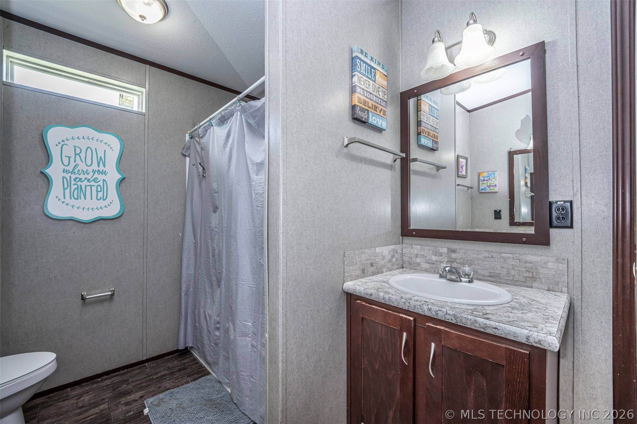 16956 Elliott Property Photo 22