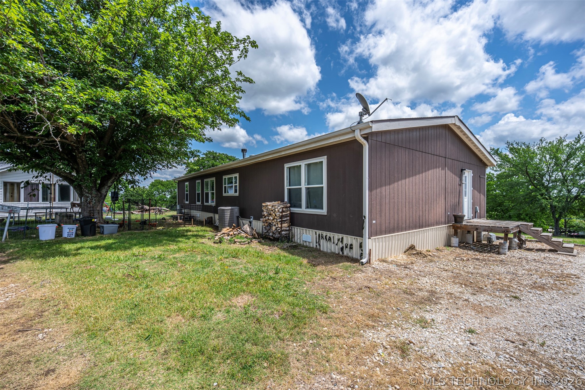 16956 Elliott Property Photo 25