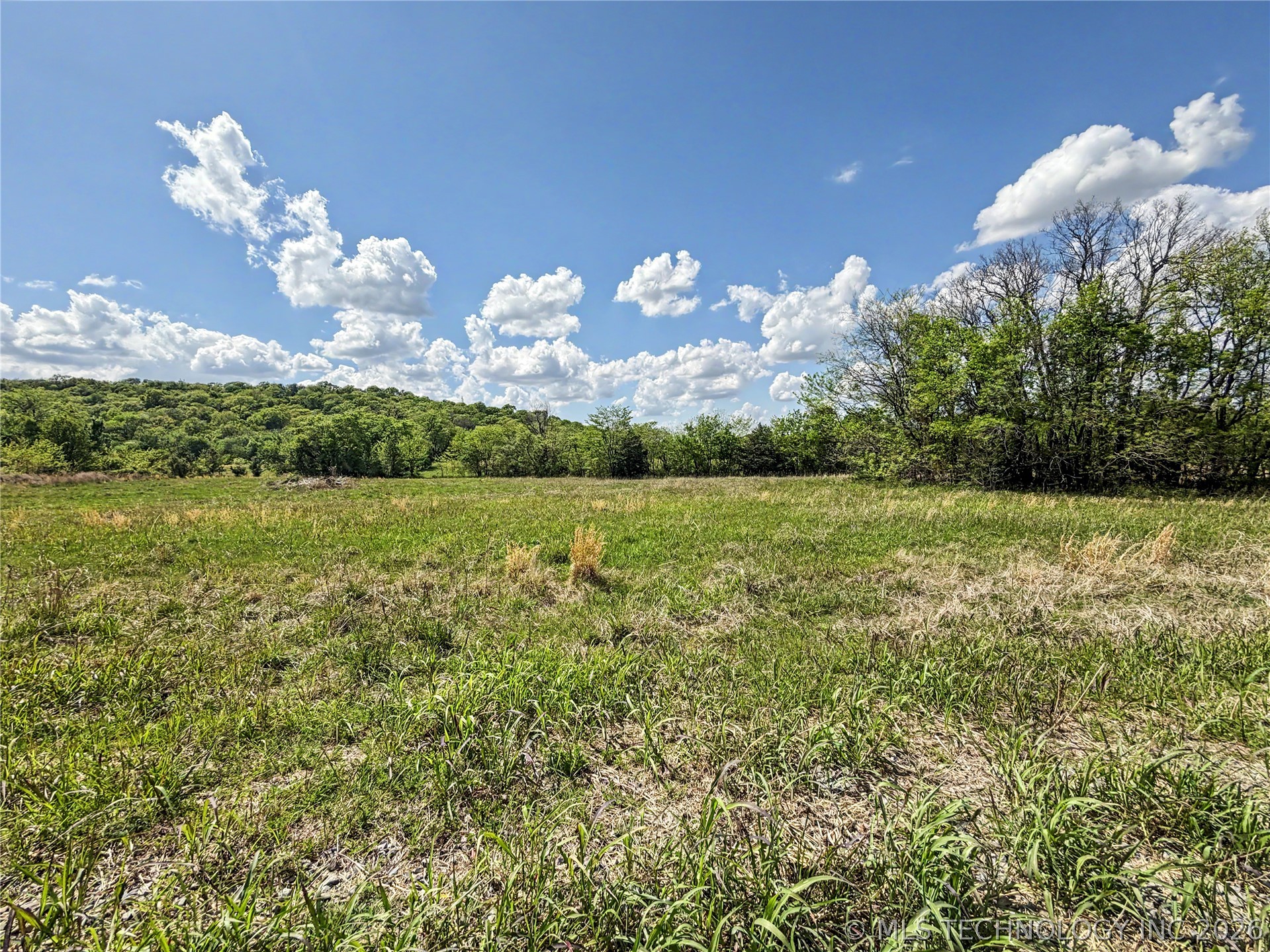 420 S Thunder Road Property Photo 22