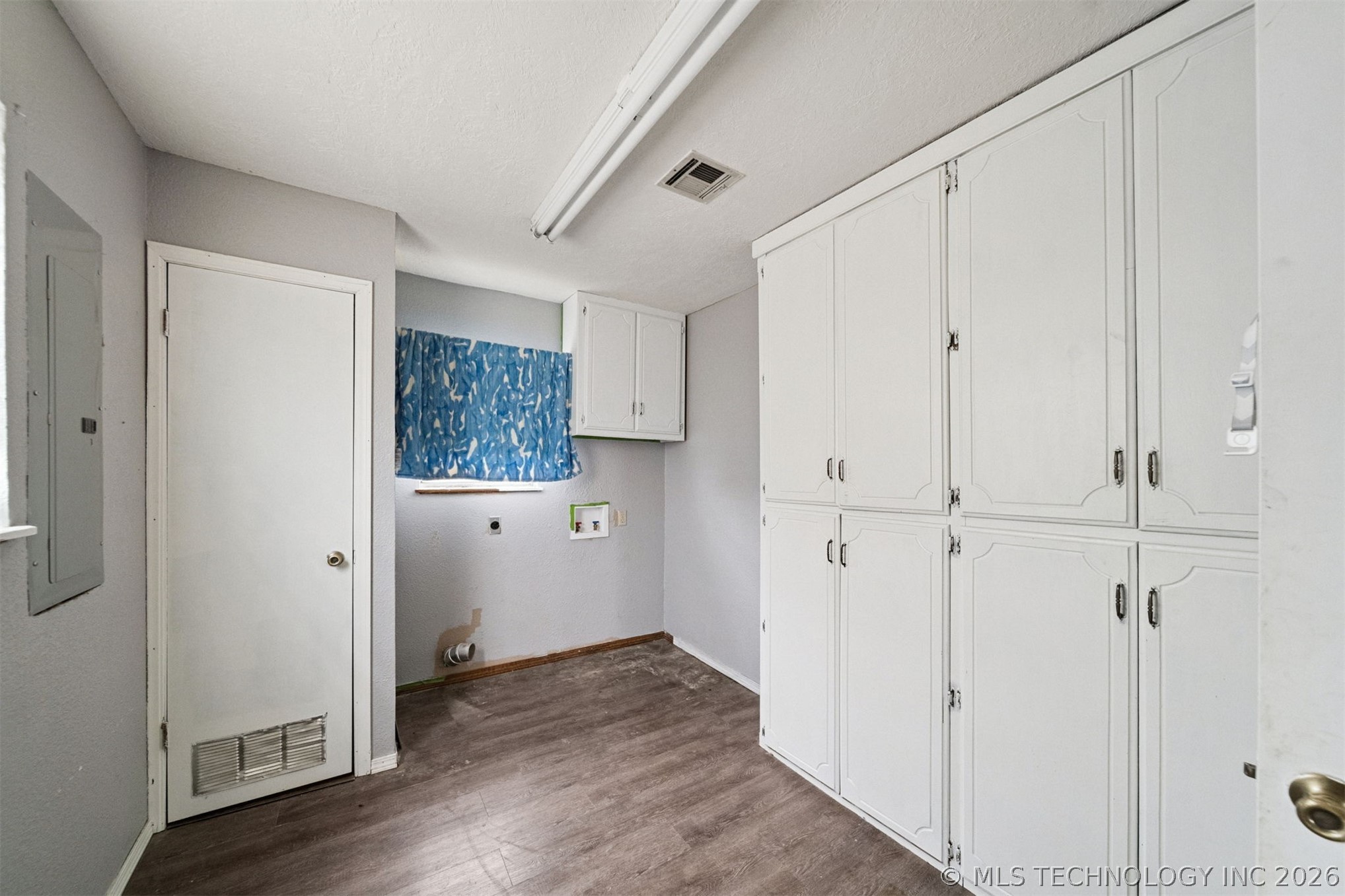 6140 County Road 1480 Property Photo 17