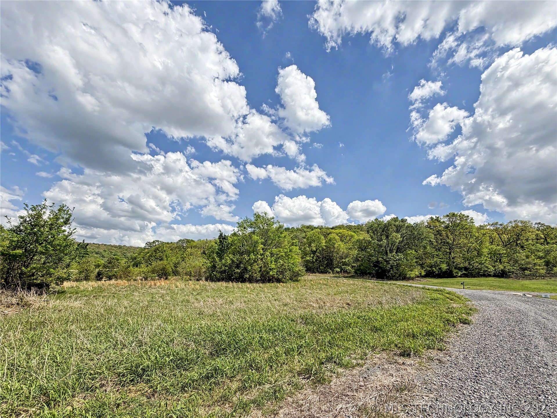 414 S Thunder Road Property Photo 29