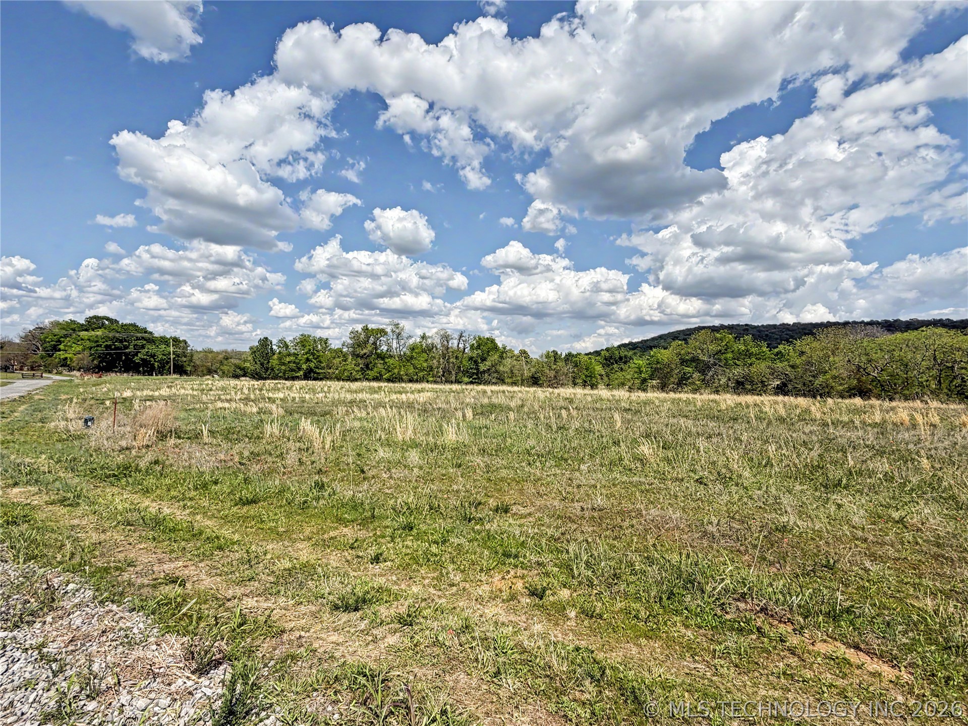 414 S Thunder Road Property Photo 34