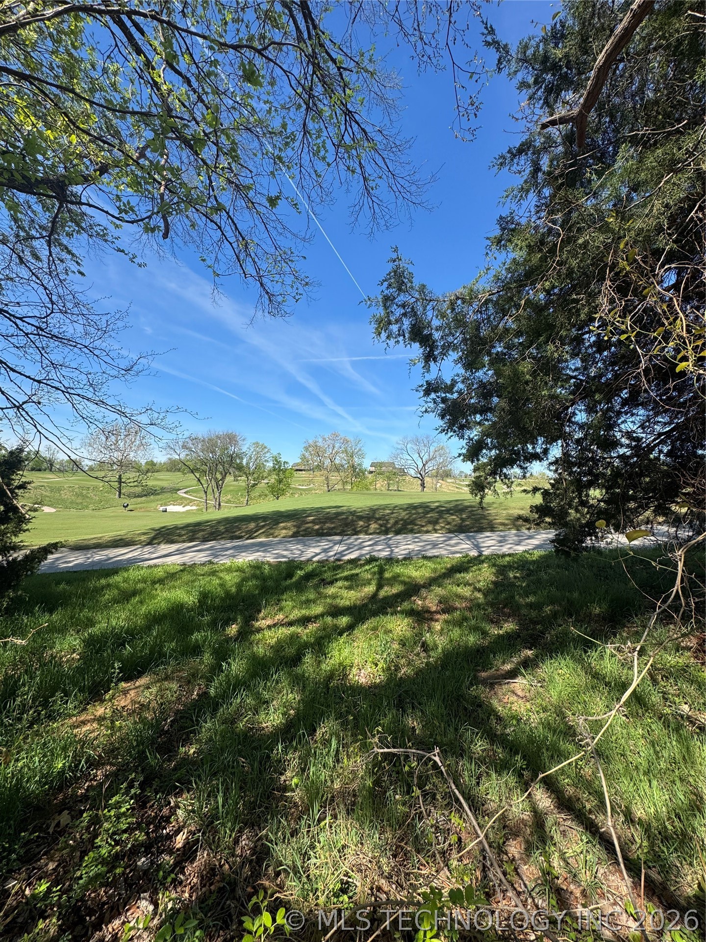 10 Airport Property Photo 3