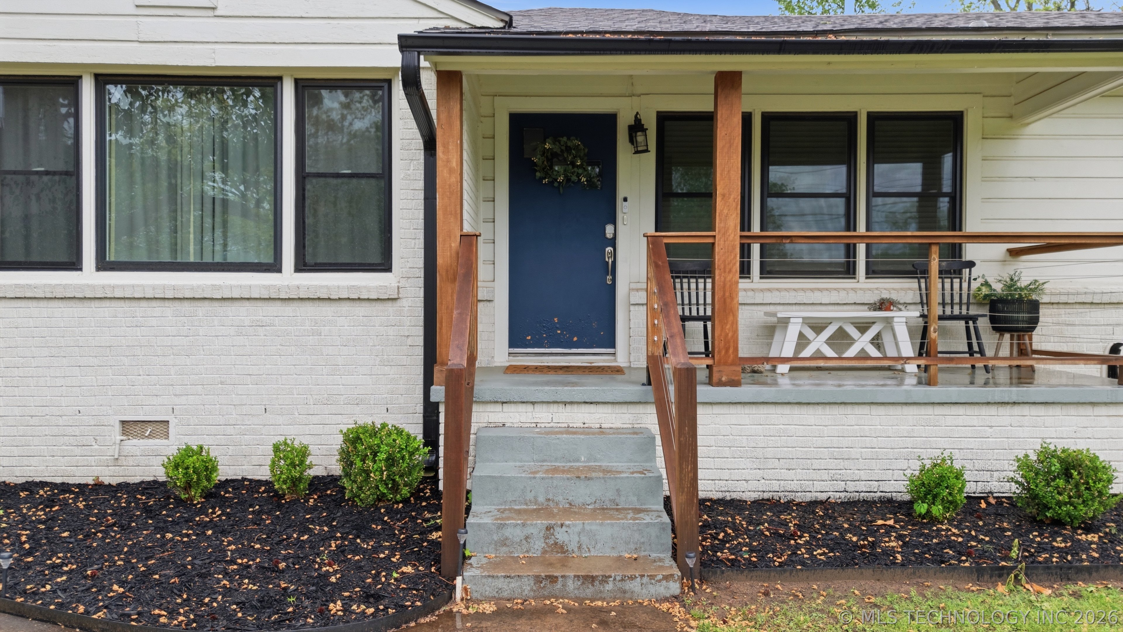 3637 S Lewis Avenue Property Photo 6