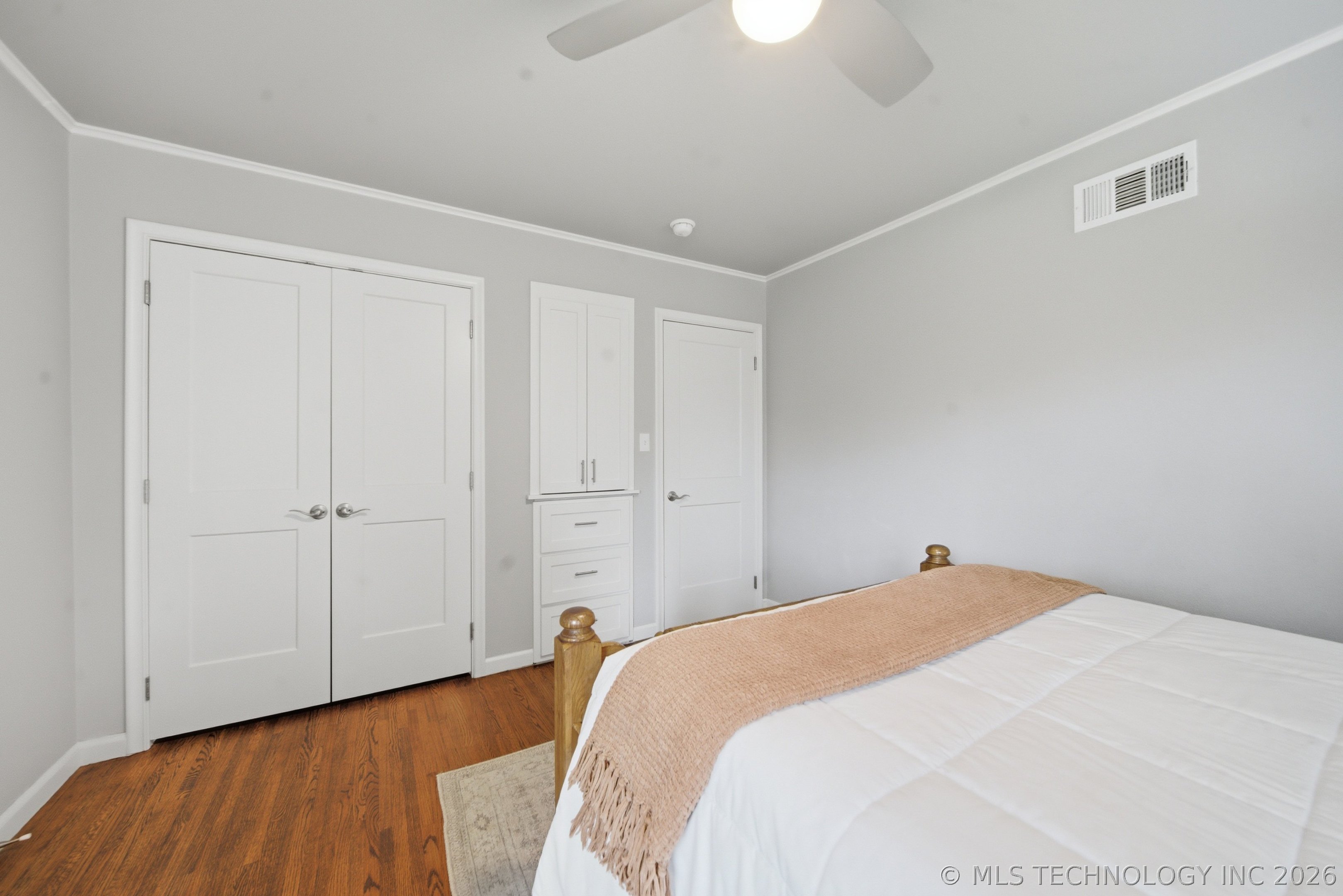 3637 S Lewis Avenue Property Photo 29