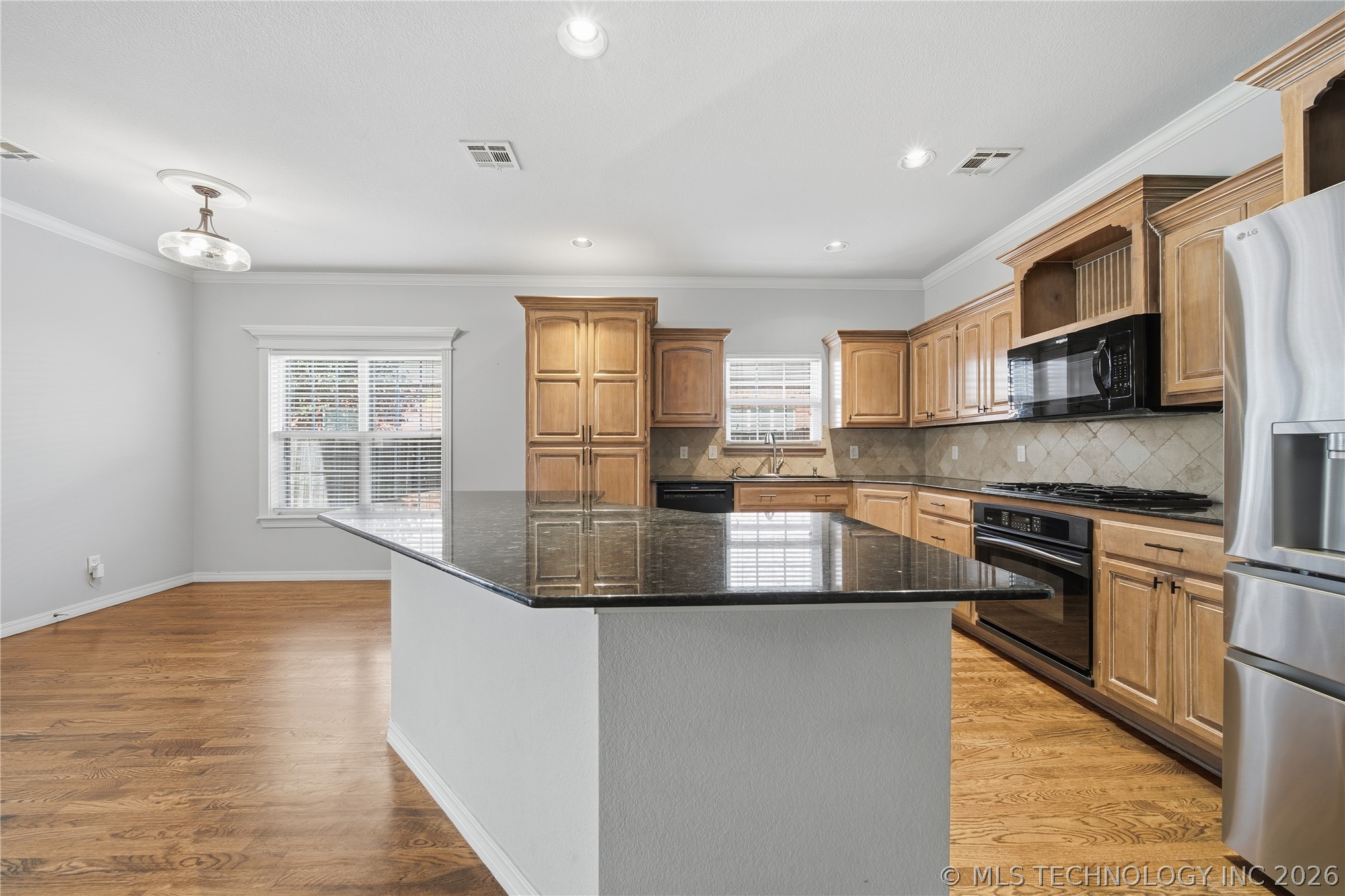 4012 W Kent Street Property Photo 12