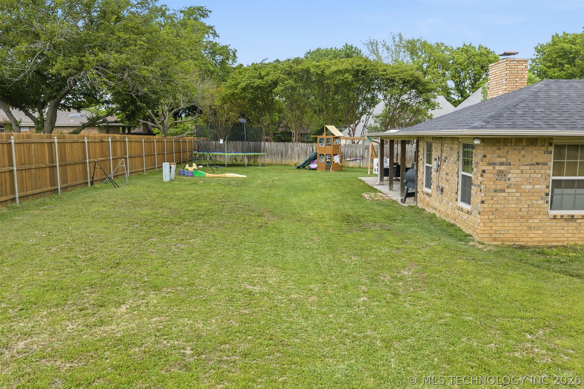 2006 Yorktown Court Property Photo 26