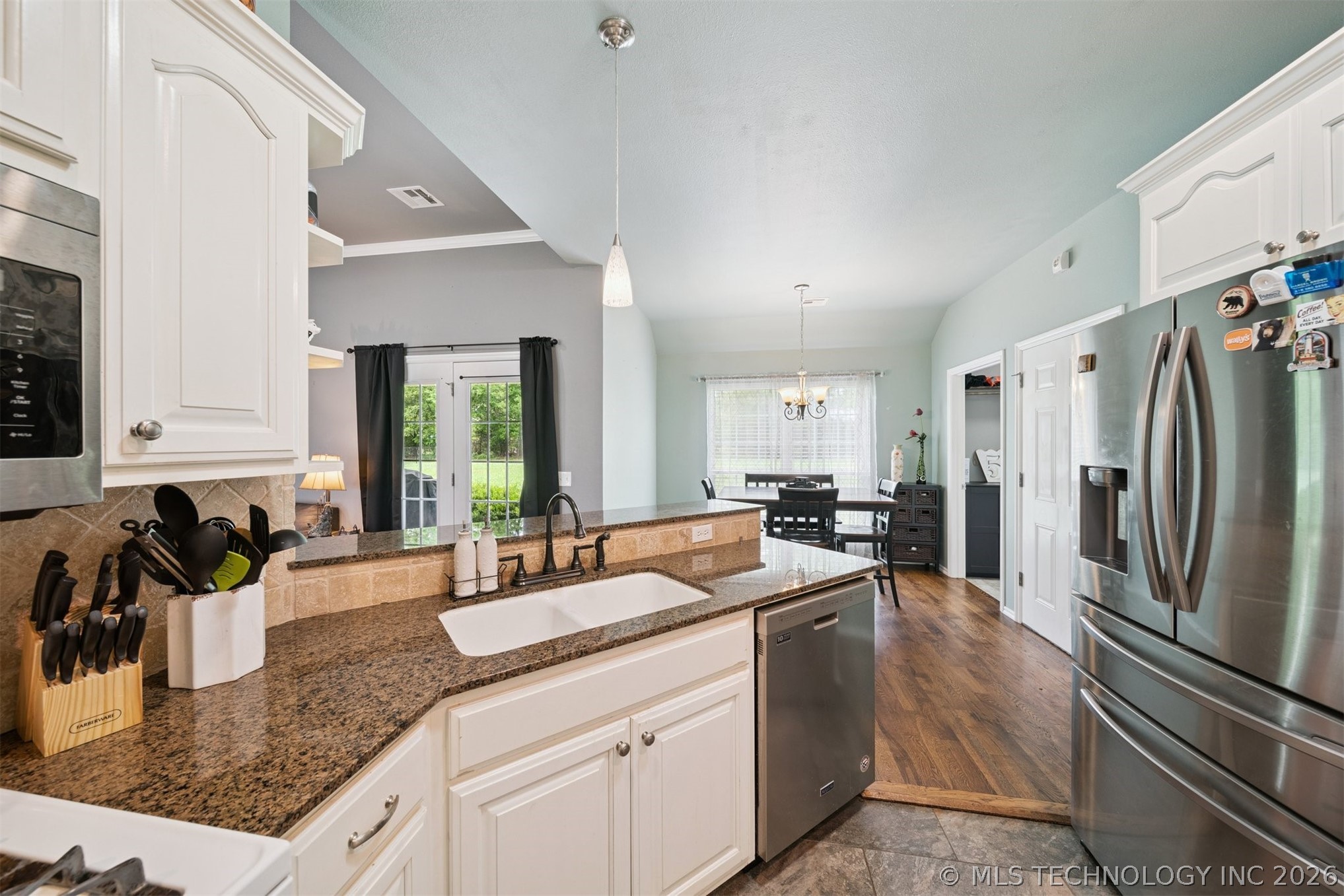 42 Winfield Drive Property Photo 3